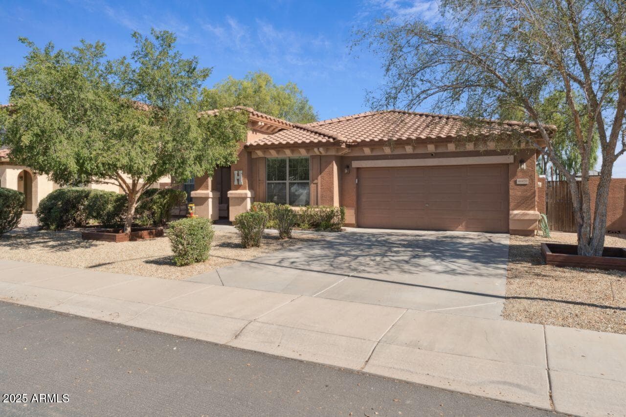 44470 W Palo Nuez St — photo 1