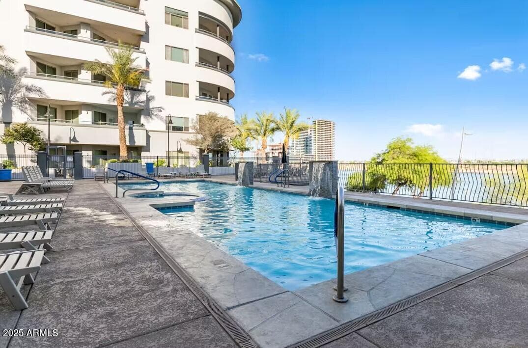 945 E Playa Del Norte Dr 3003 — photo 1
