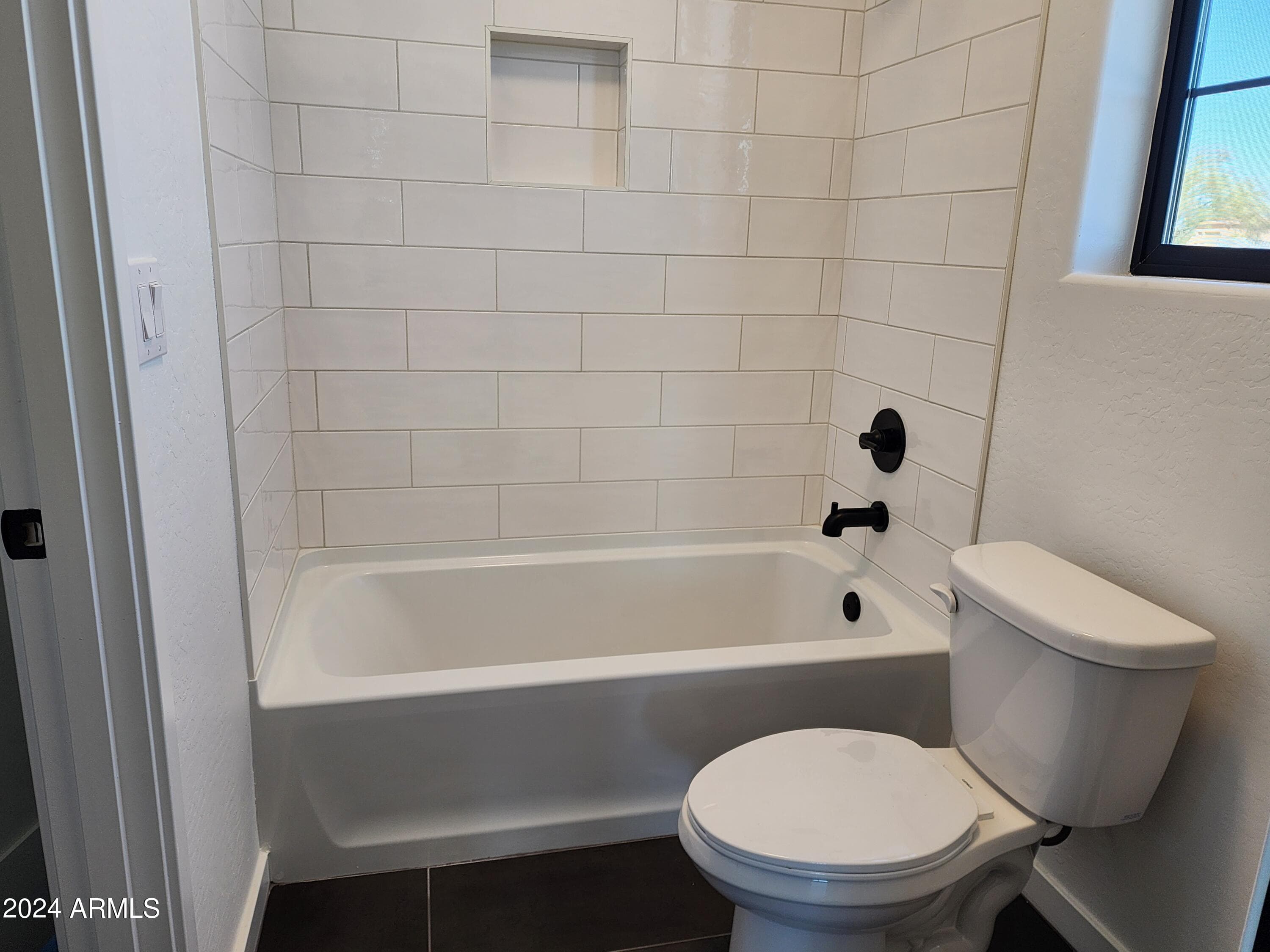 1635 W Arrowhead Ln — photo 29