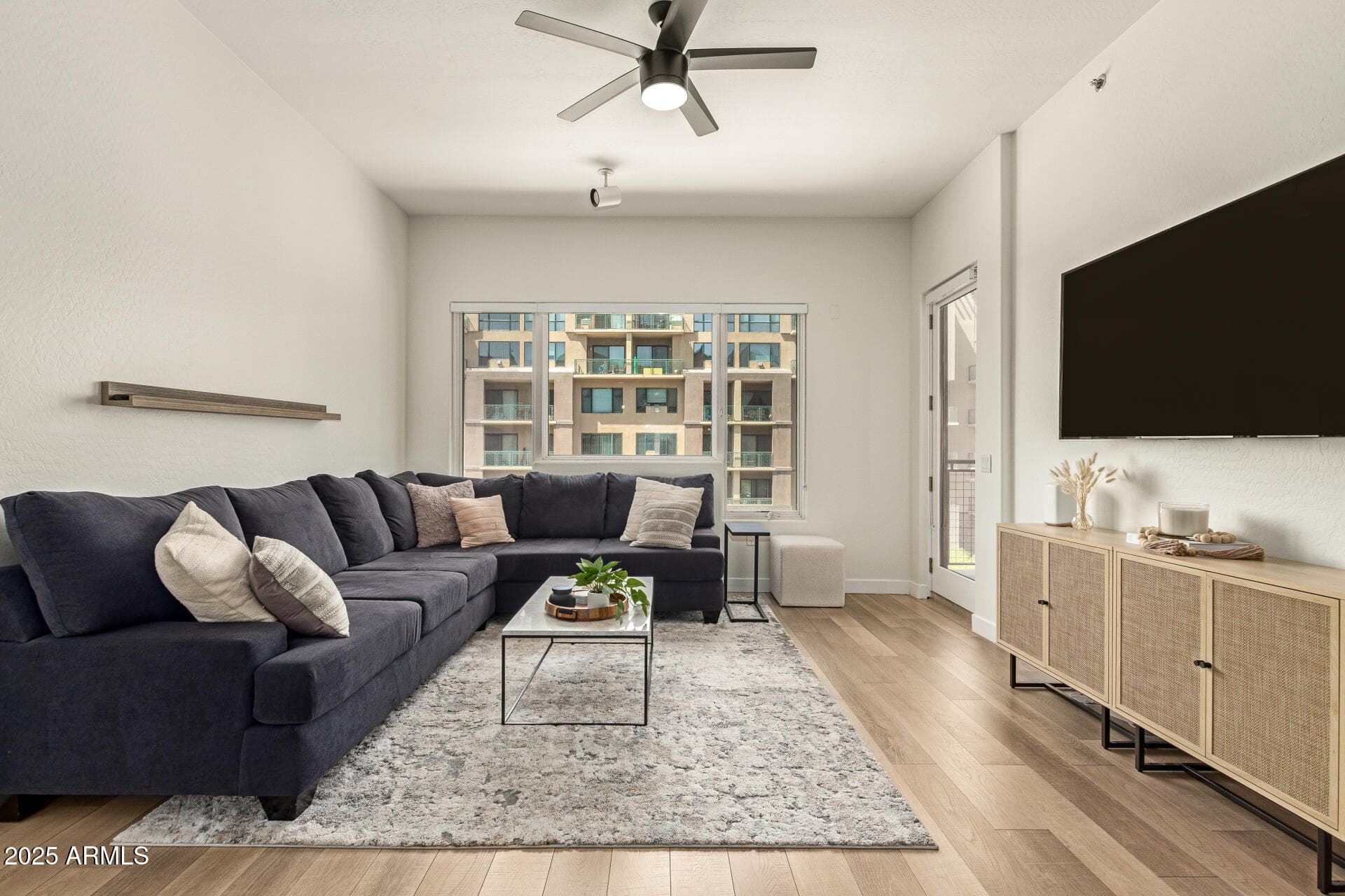 16 W Encanto Blvd 415 — photo 2