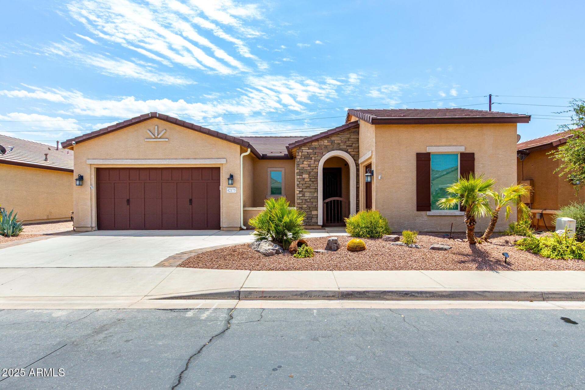 42175 W CRIBBAGE RD - Photo 1