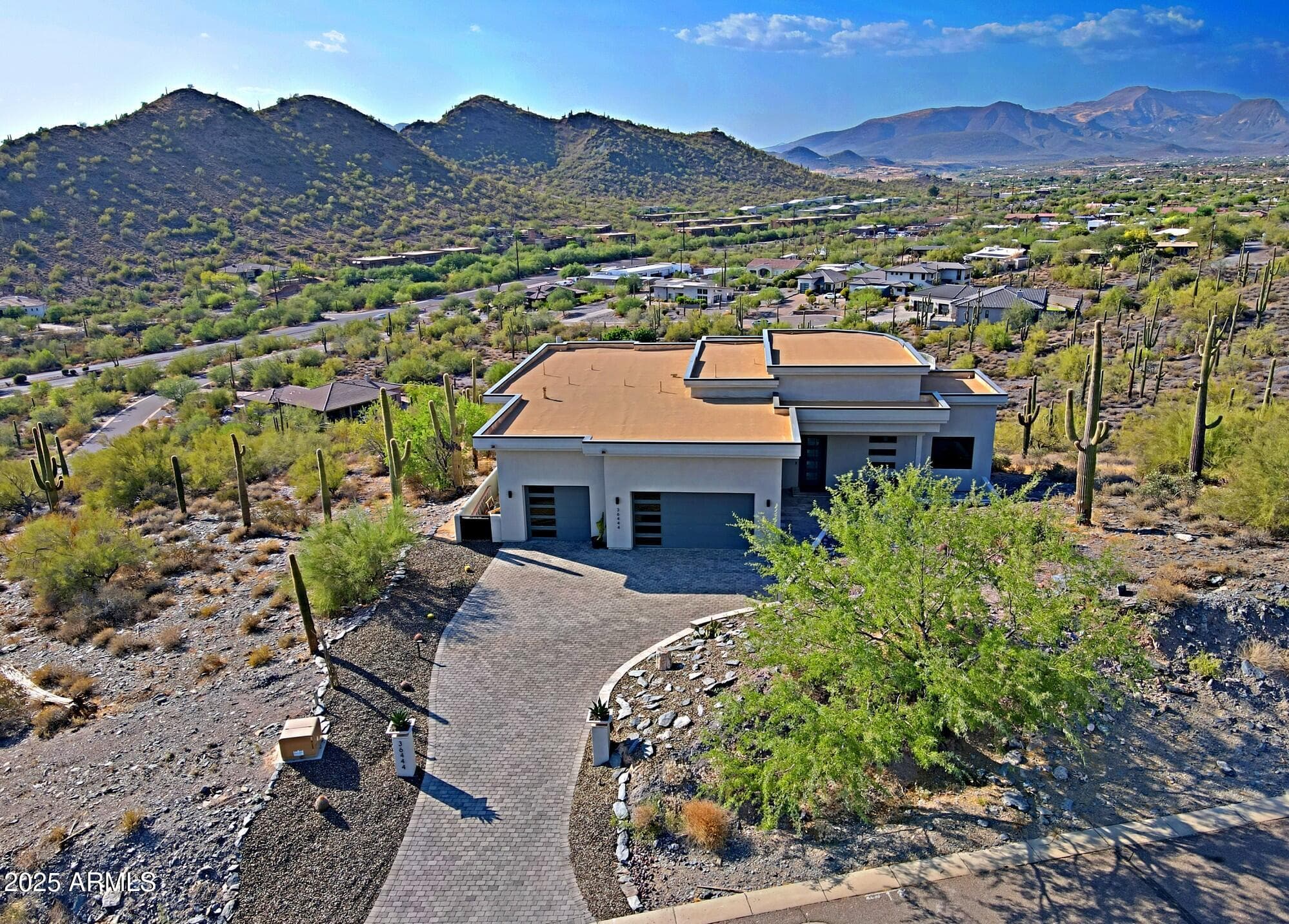 36444 N 61st St — photo 1