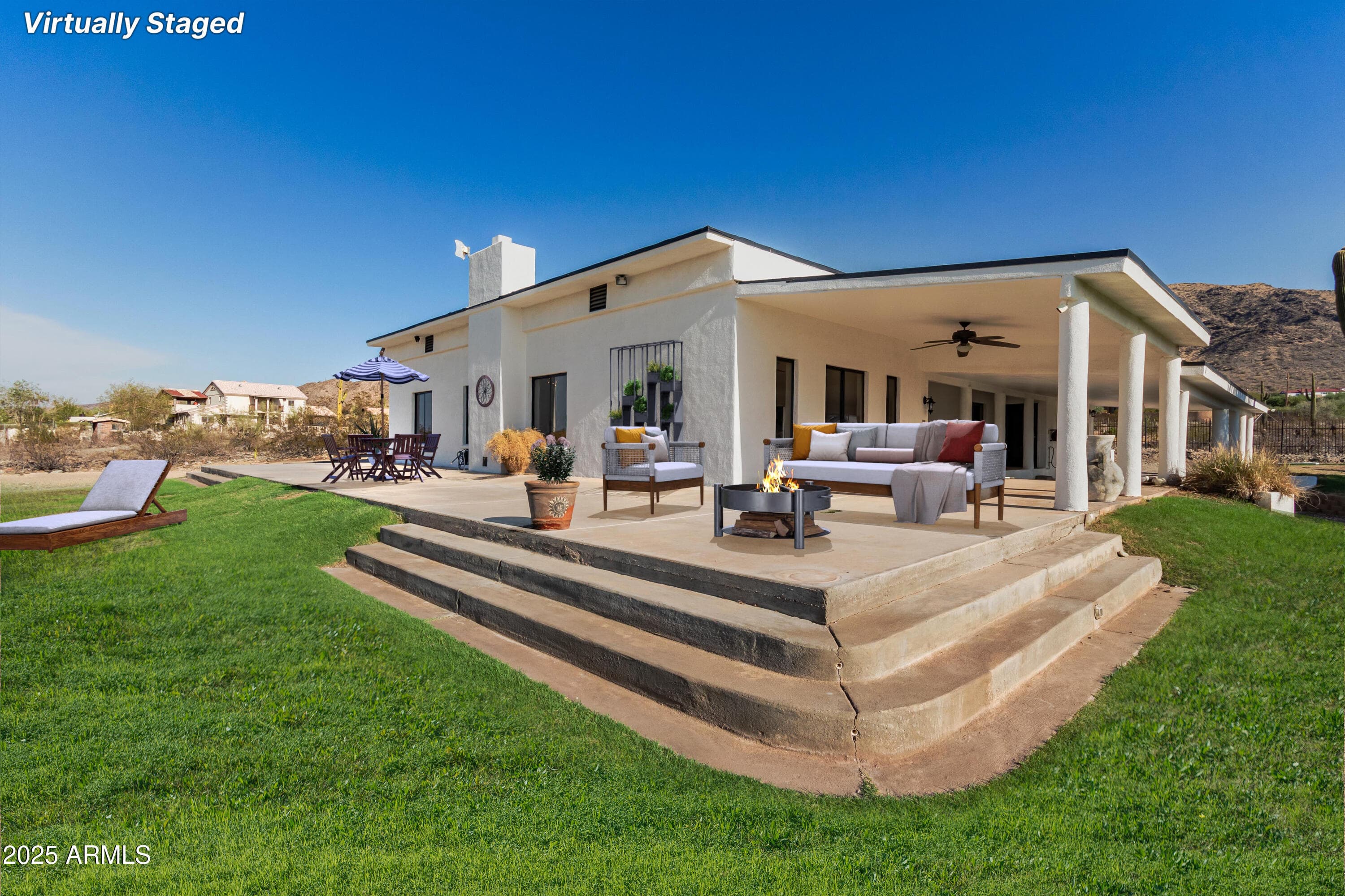 10445 S 27th Ave — photo 1