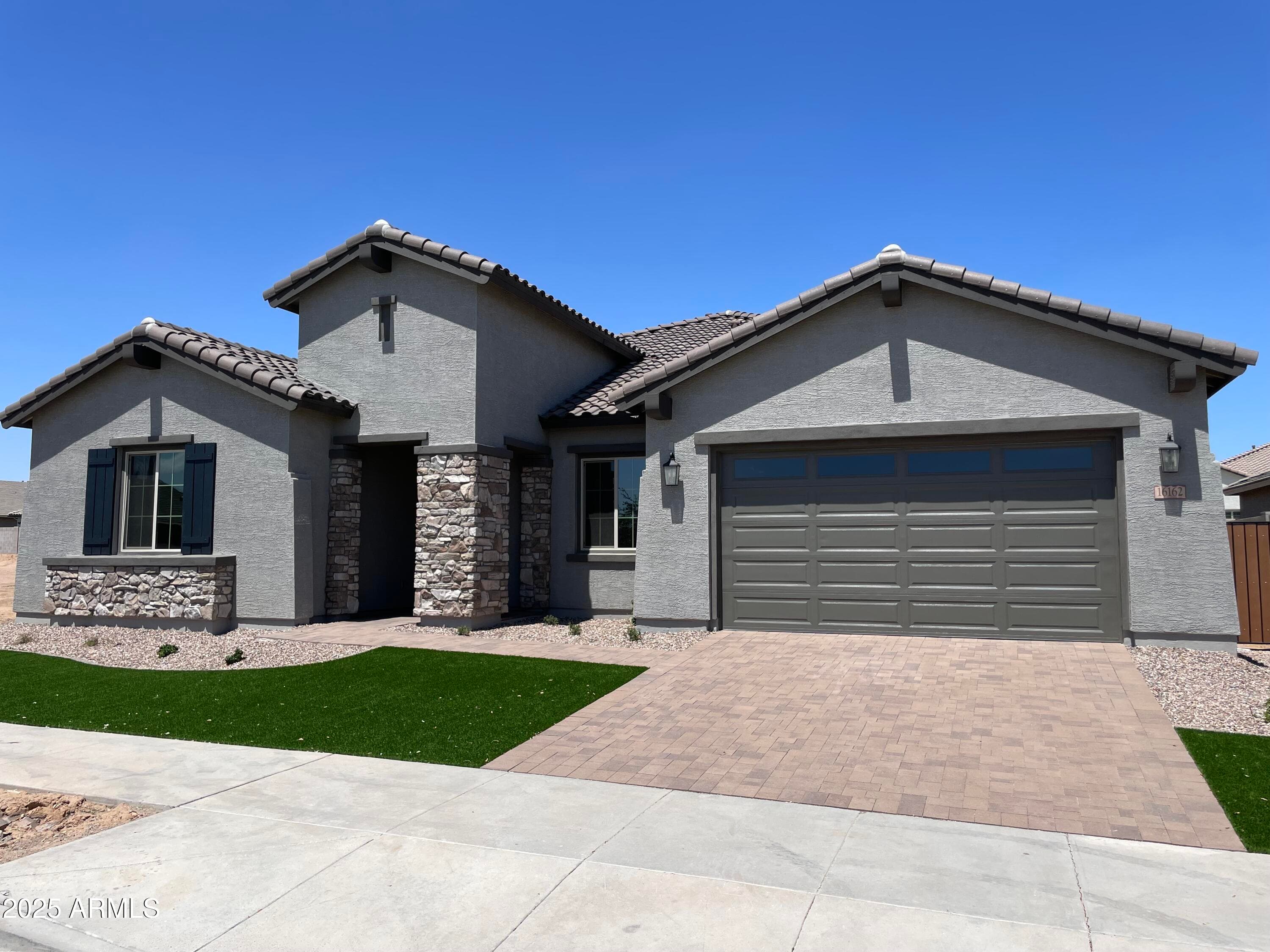 16162 W Questa Dr — photo 2