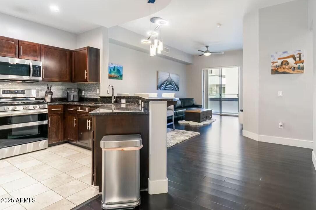 945 E Playa Del Norte Dr 3003 — photo 2