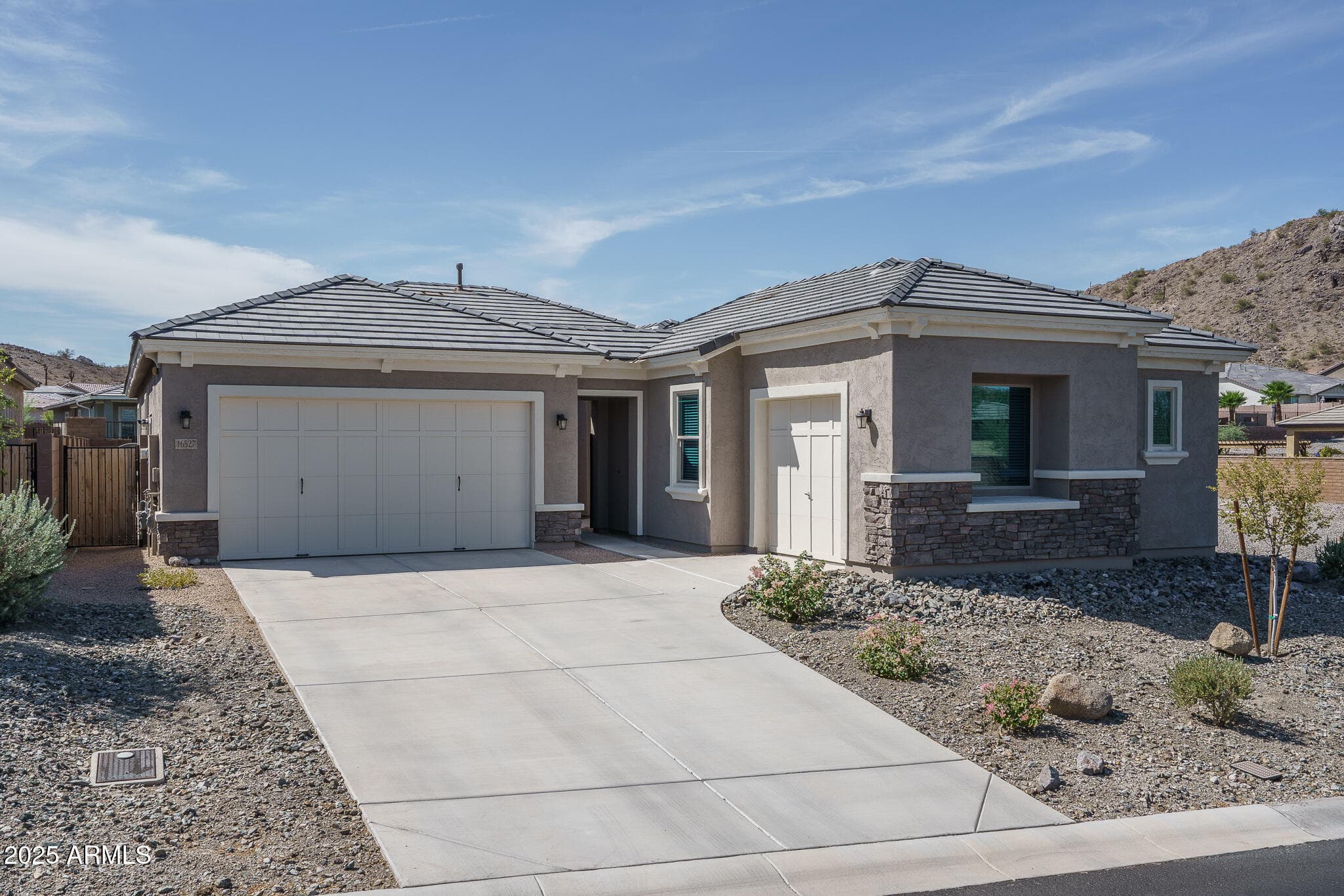 16527 W Valencia Dr — photo 1