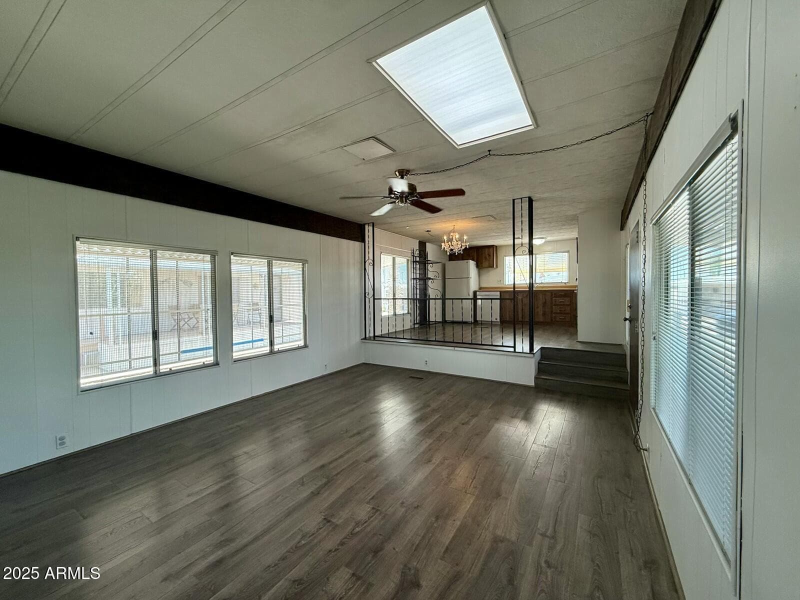 305 S Val Vista Dr 49 — photo 2