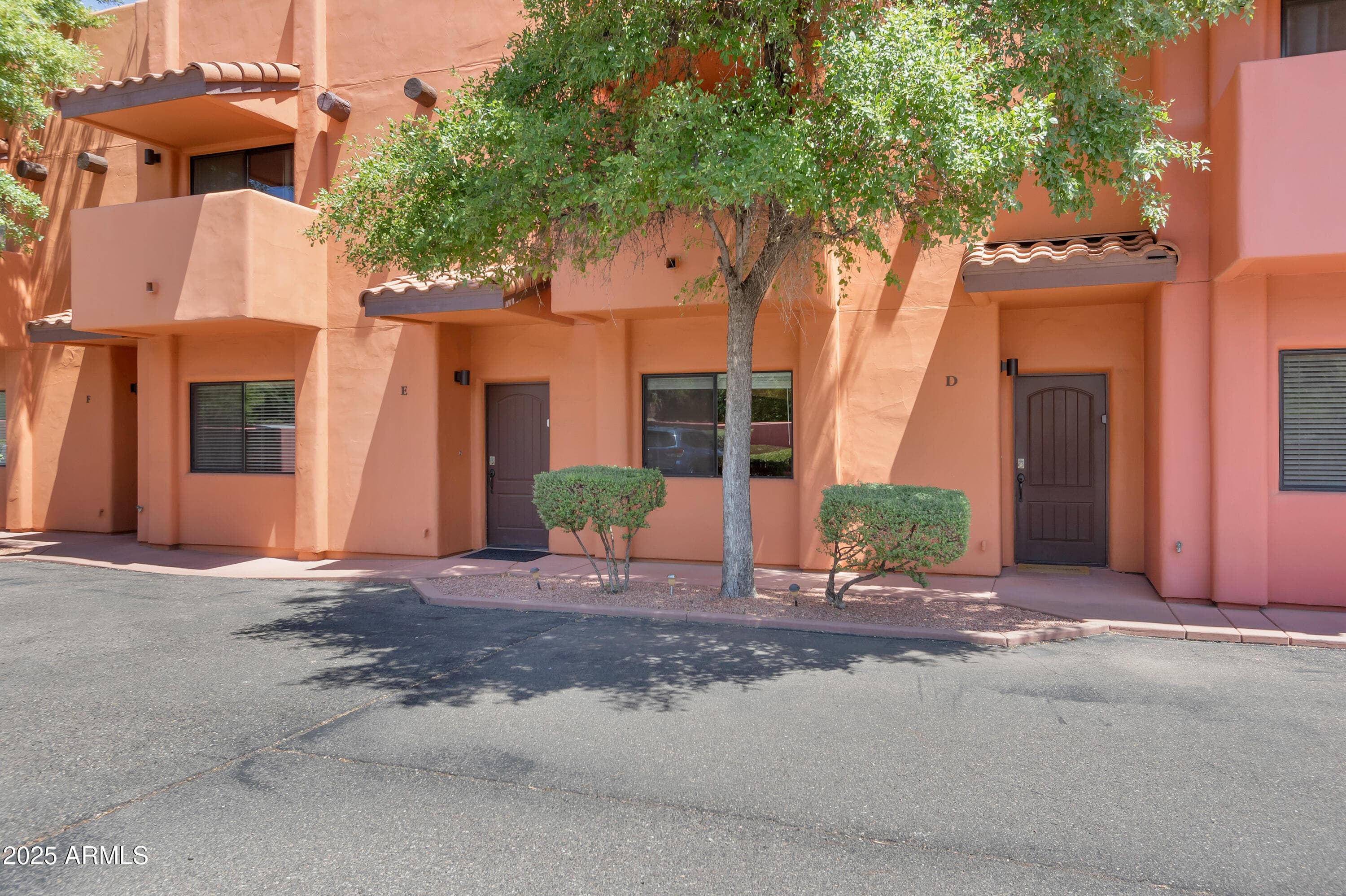 45 N Canyon Diablo Rd 5 — photo 25