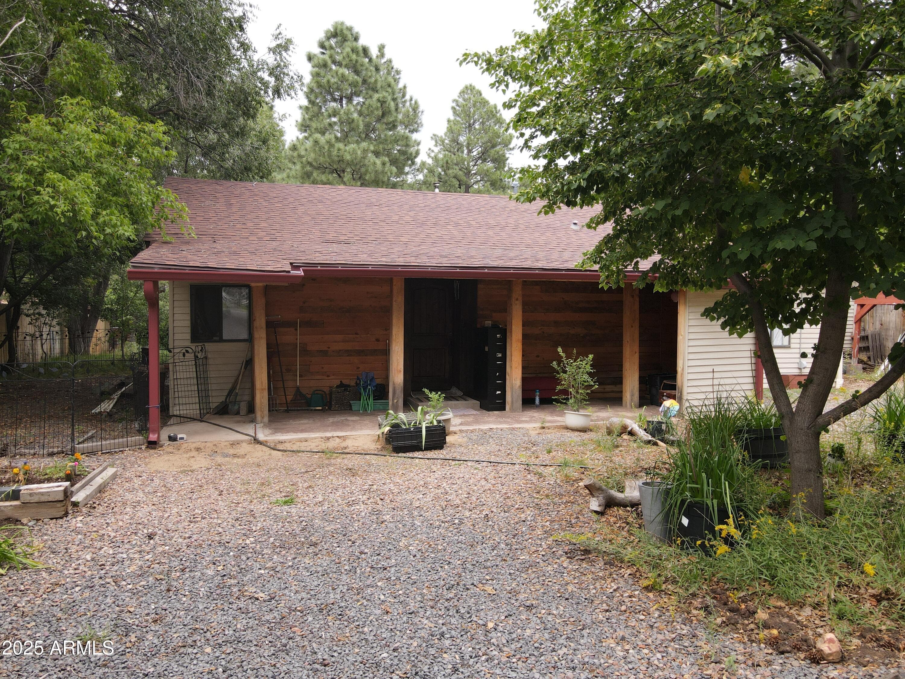 2051 Stradling Ln — photo 1