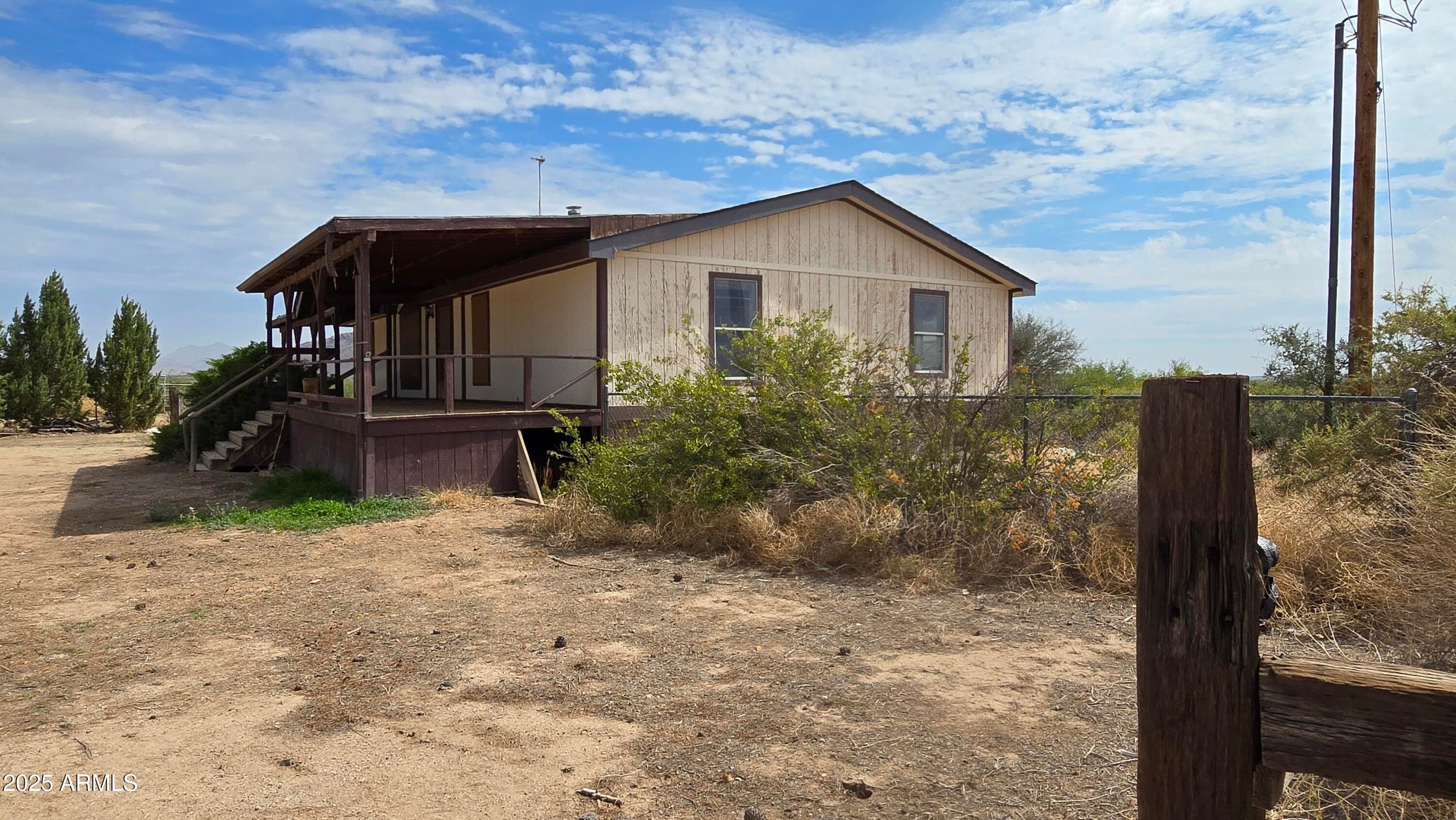 5008 N JOE HINES RD - Photo 2