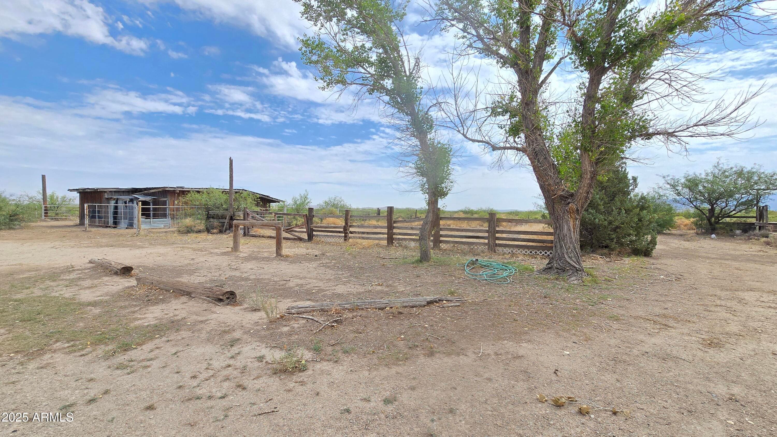 5008 N JOE HINES RD - See more photos