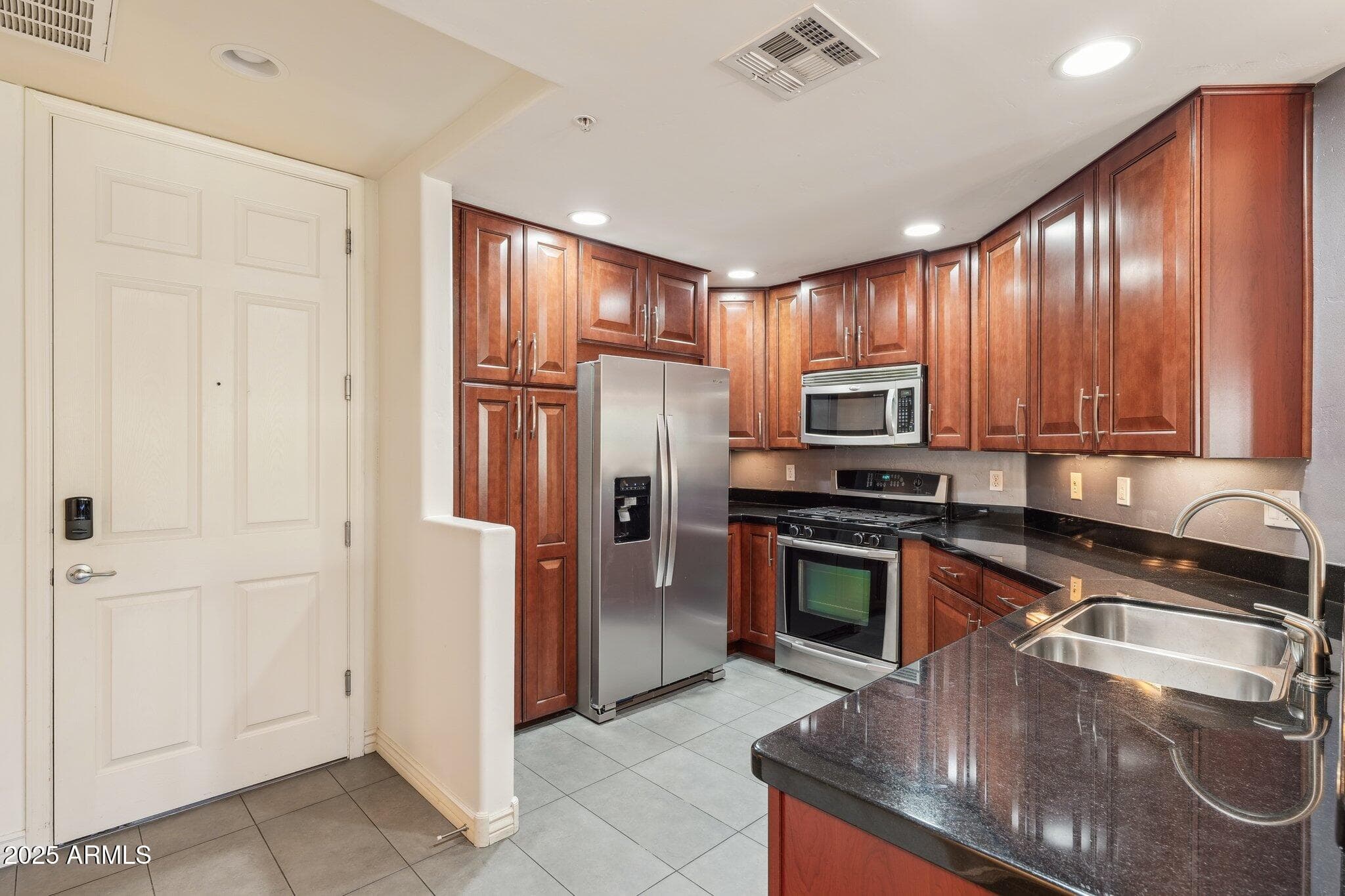 5350 E Deer Valley Dr 2408 — photo 1