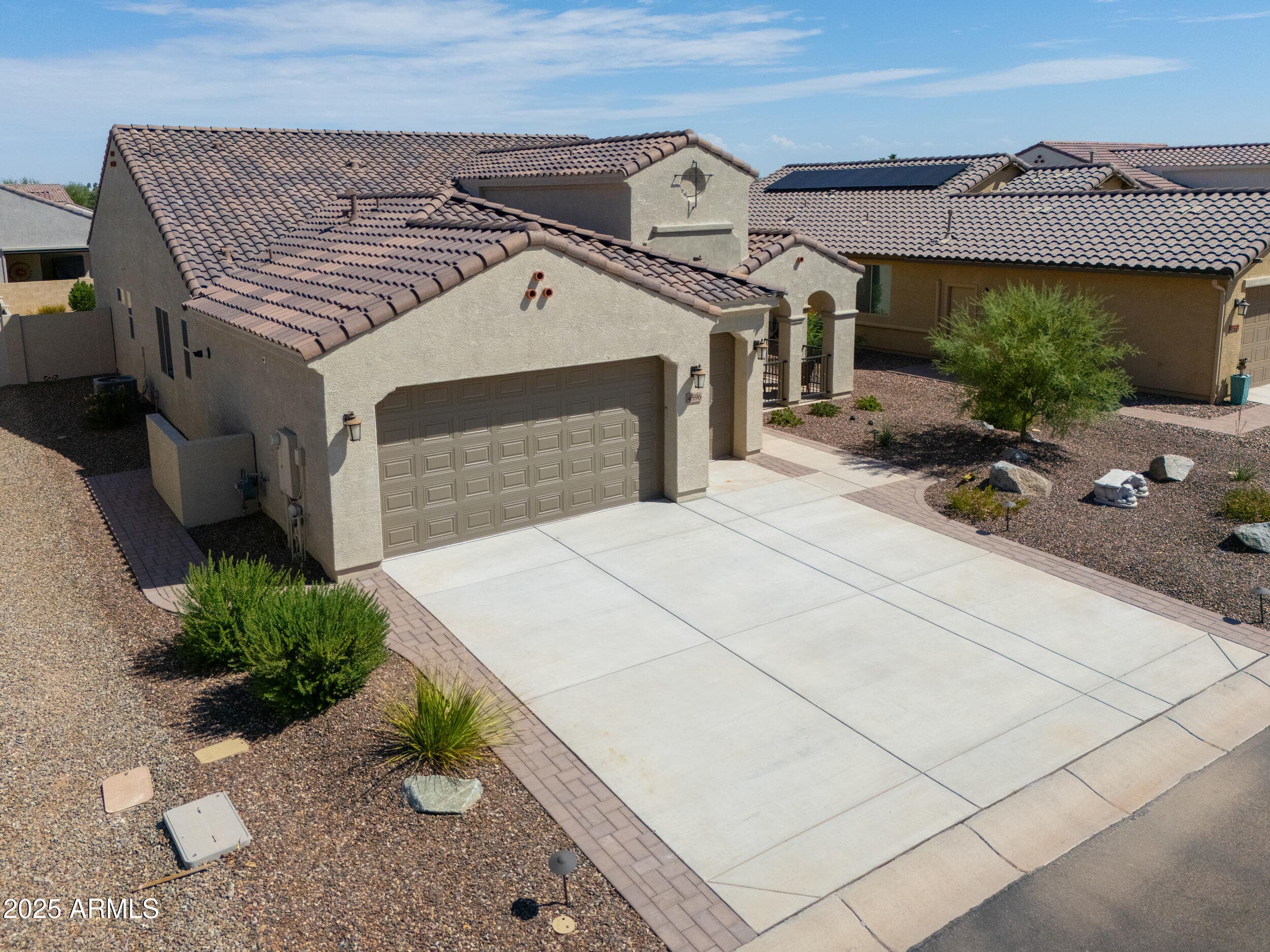 4596 W Loma Verde Ave — photo 2