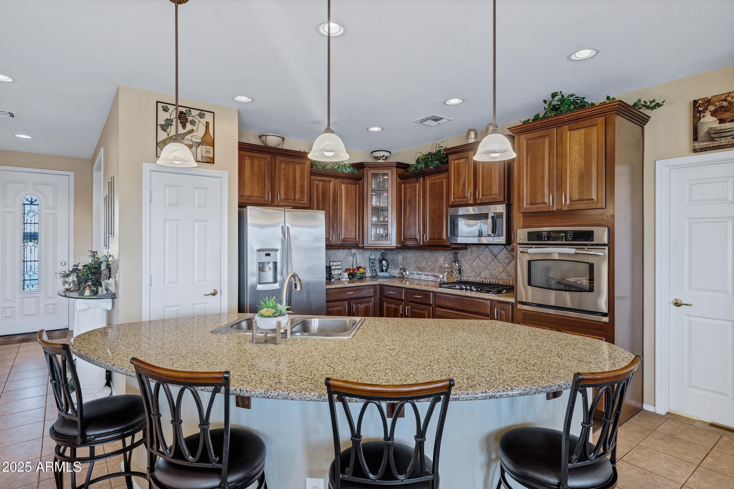 20208 N Oxbow Ln — photo 2