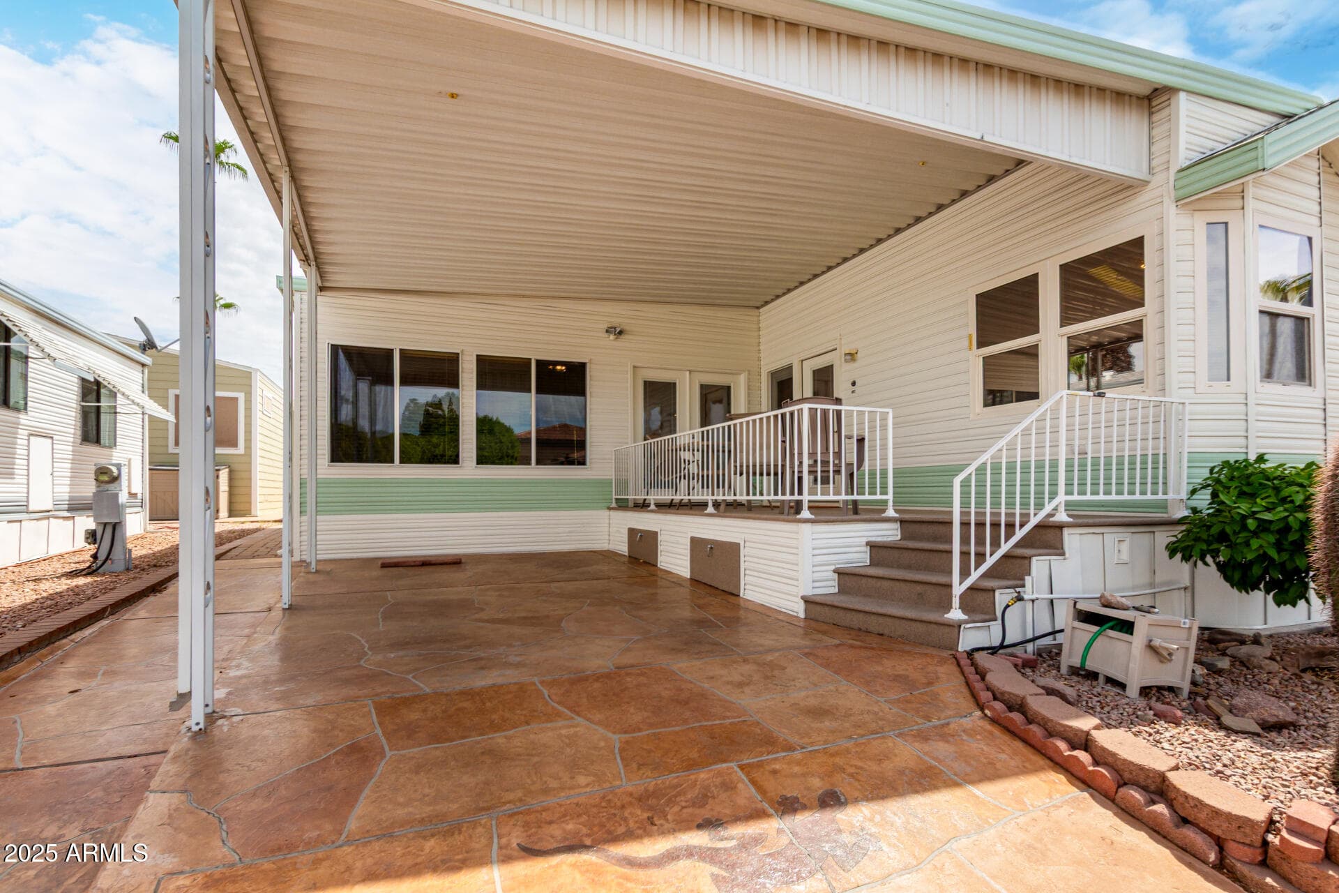 111 S GREENFIELD RD - Photo 3