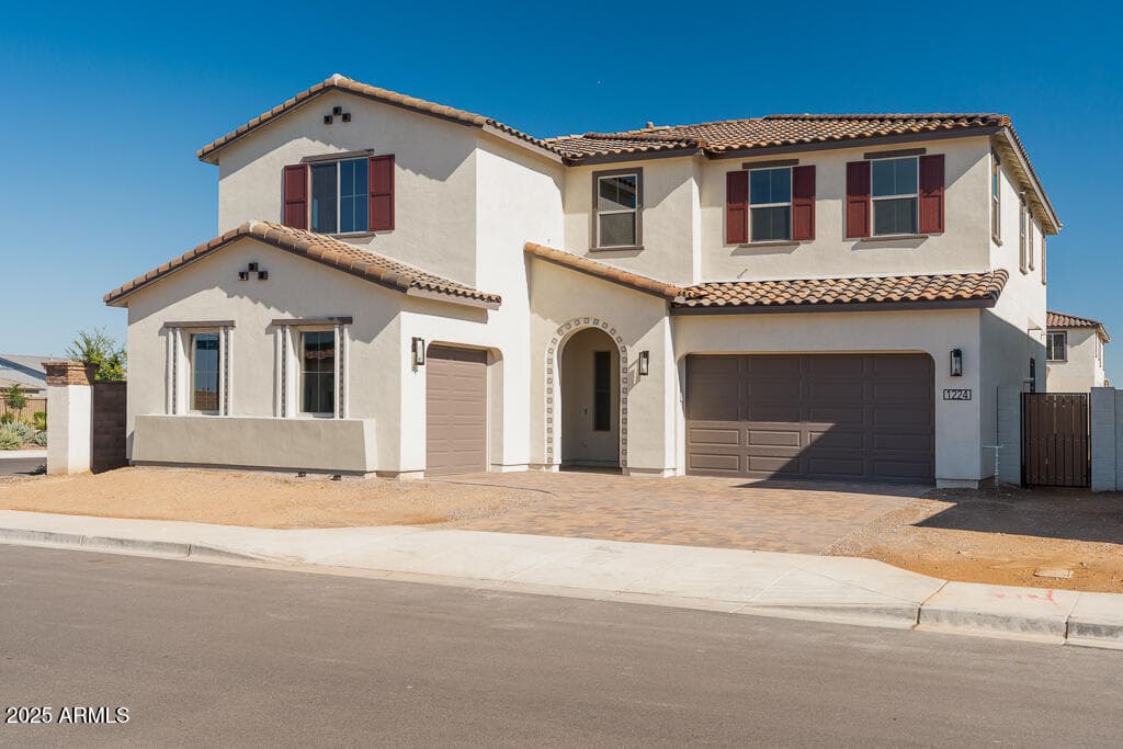 1224 E Tonto Dr — photo 1