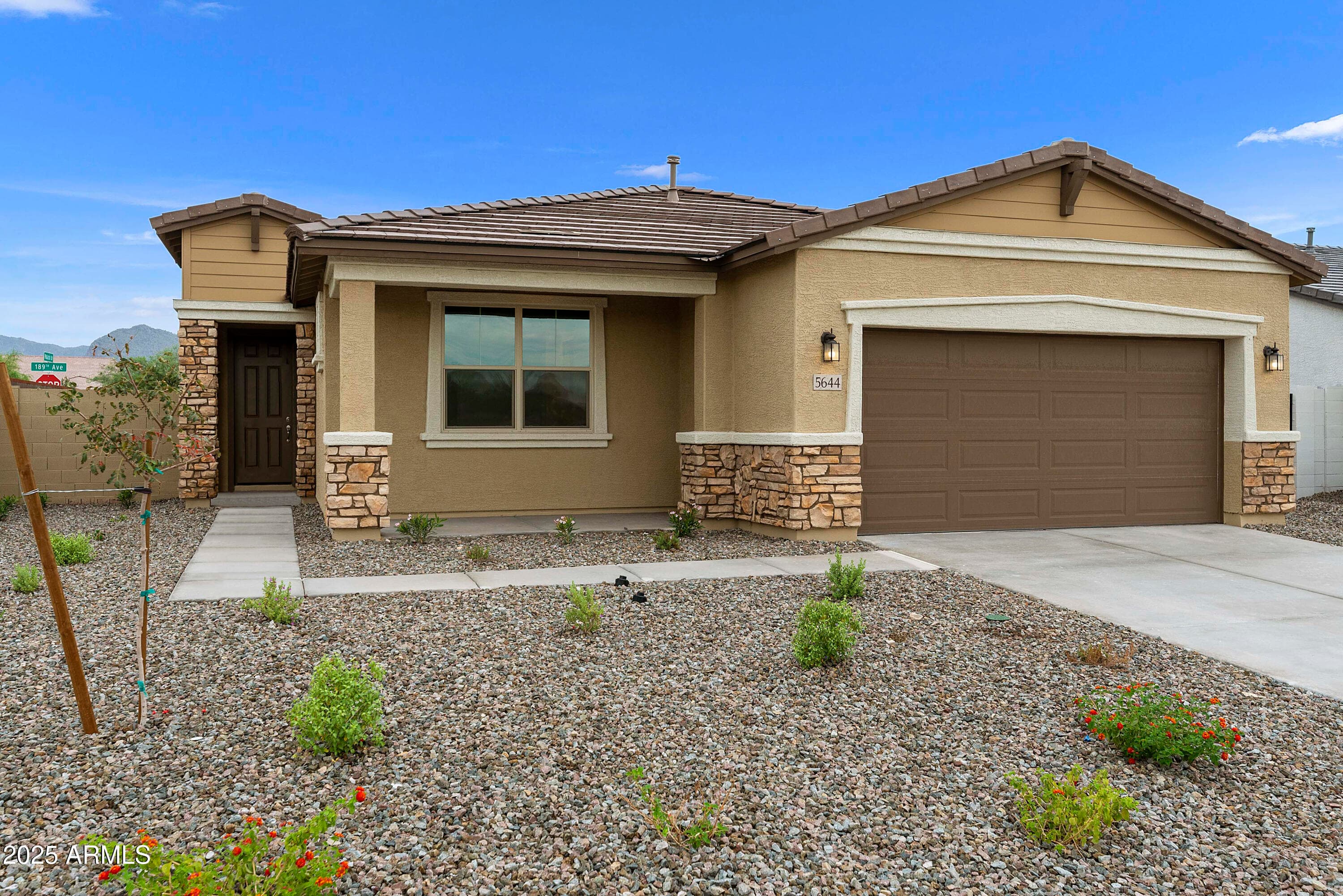 5644 N 188th Ln — photo 1