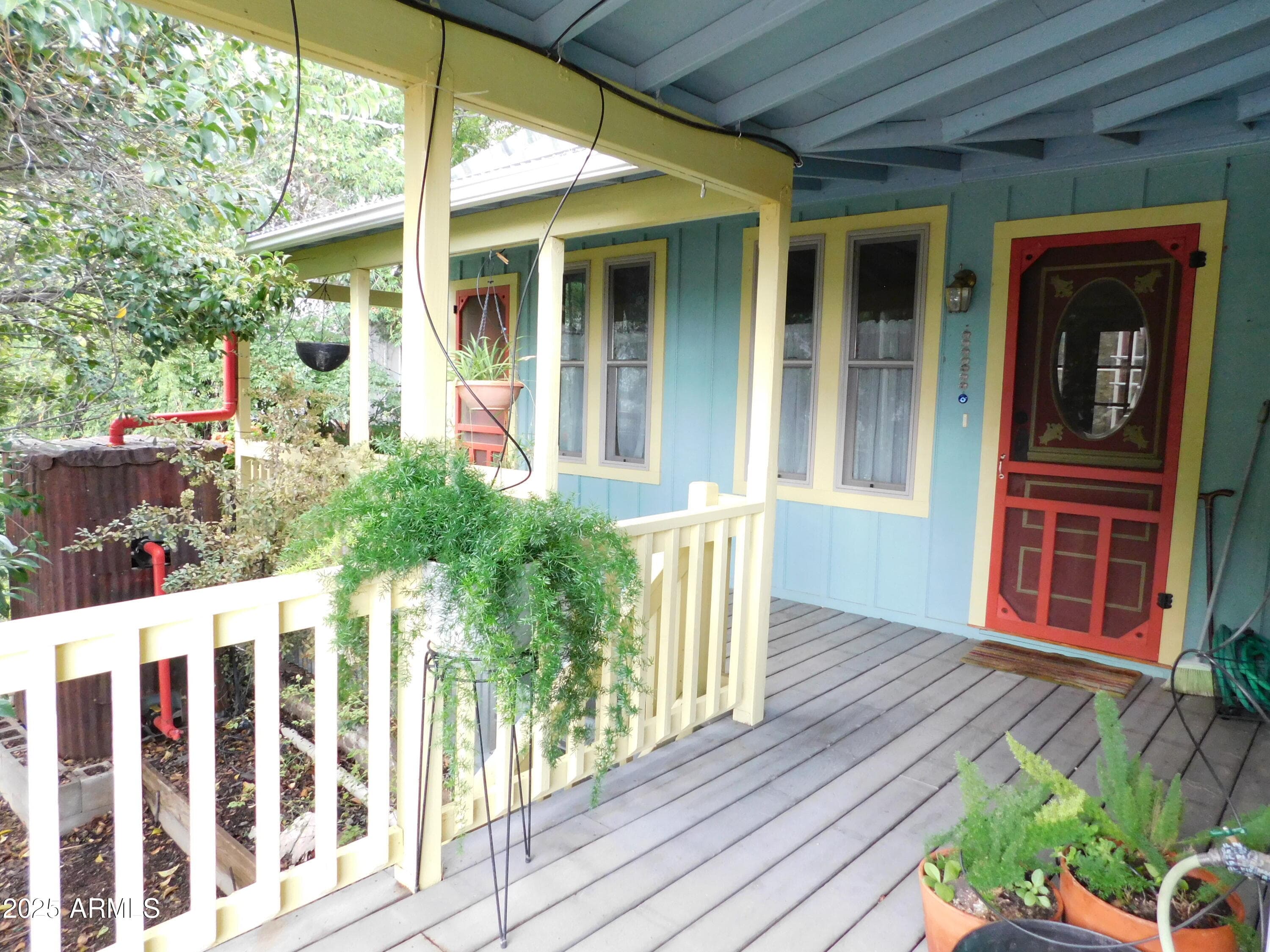 21 Temby Ave — photo 1