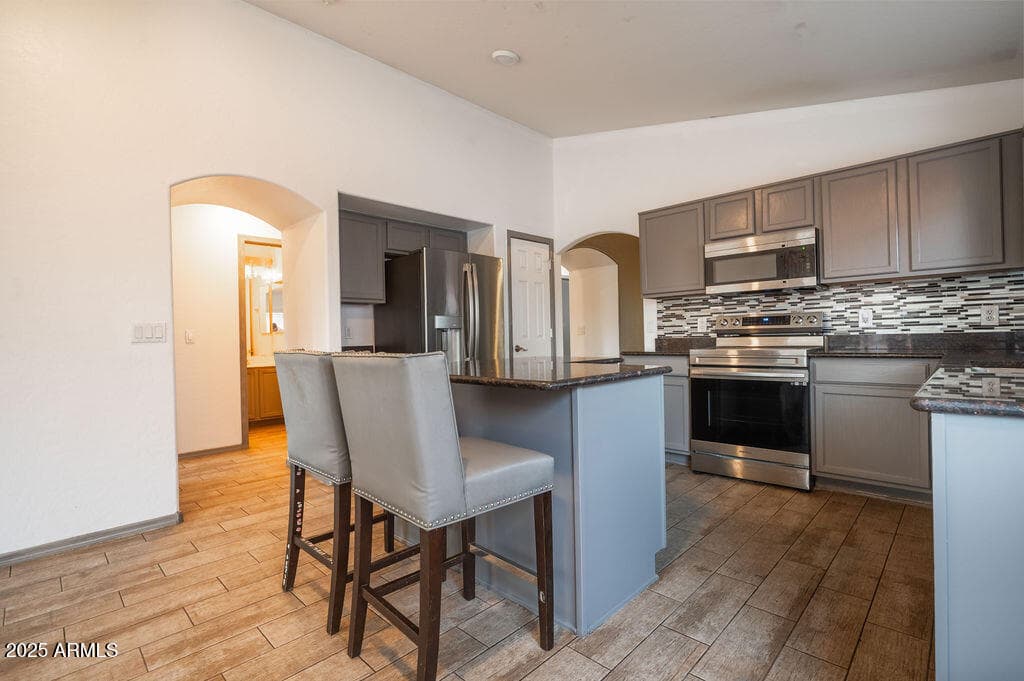 7780 N 57th Dr — photo 2