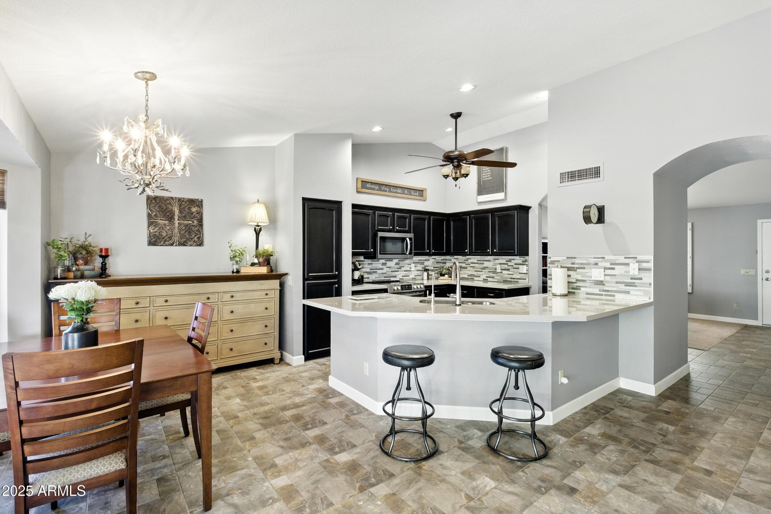 10622 E Nacoma Dr — photo 2