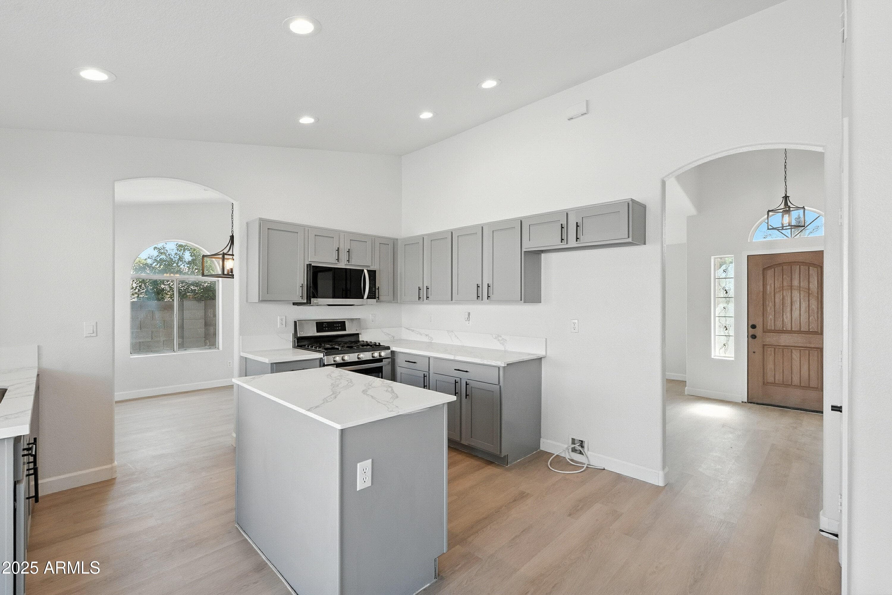 12751 N 85th Dr — photo 2