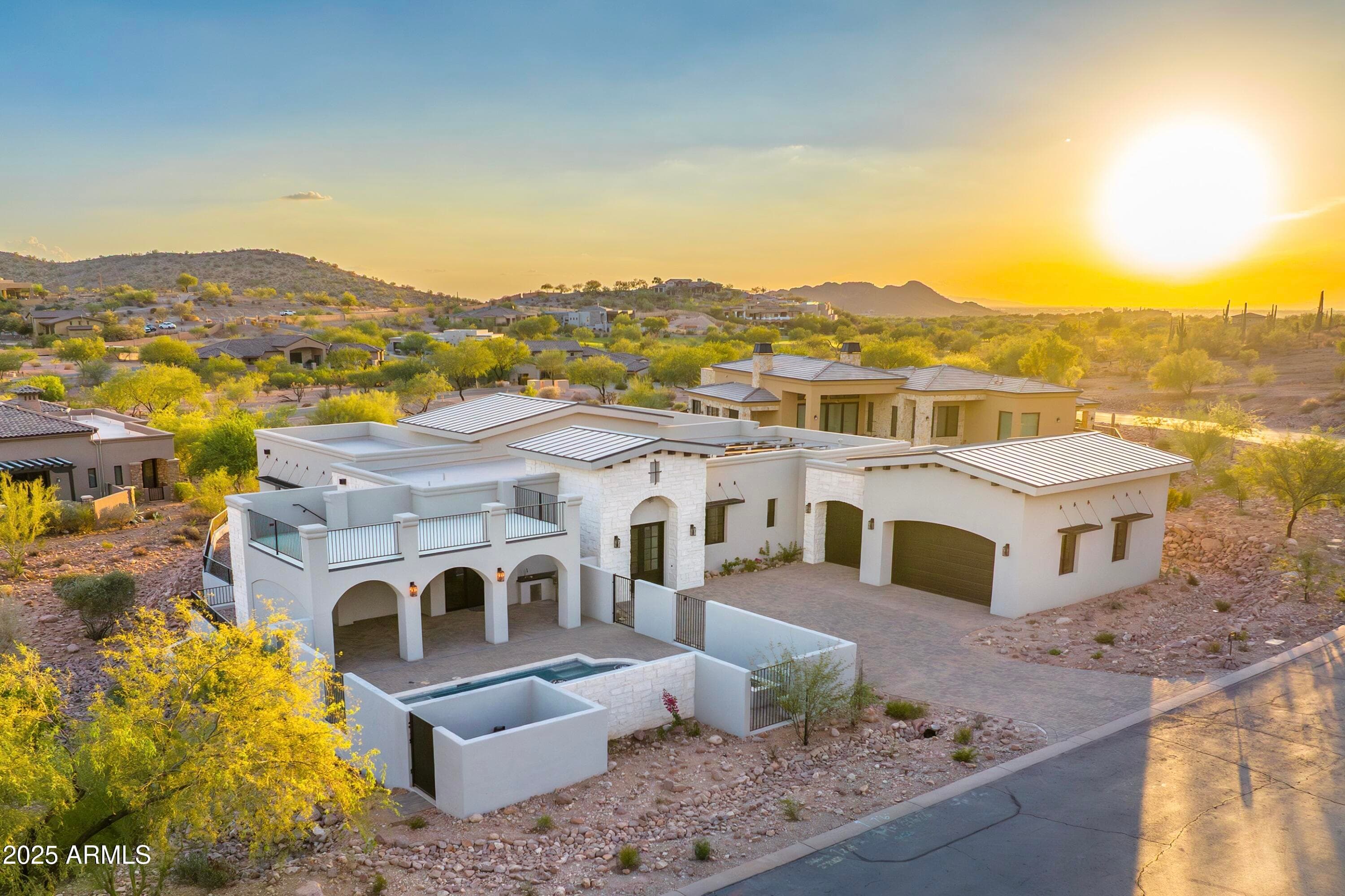 9431 E Superstition Mountain Dr — photo 1