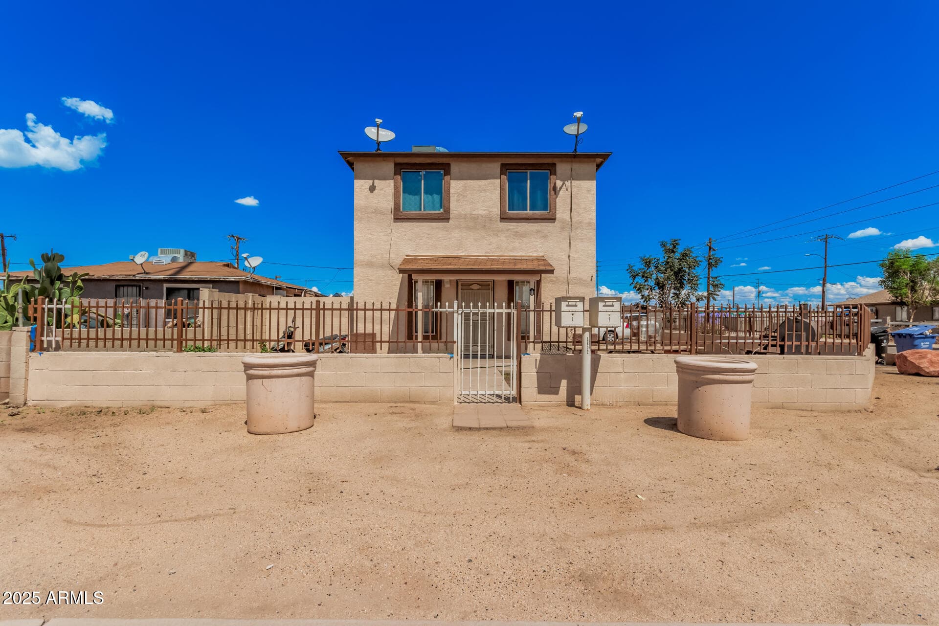 1802 W Sherman St — photo 1