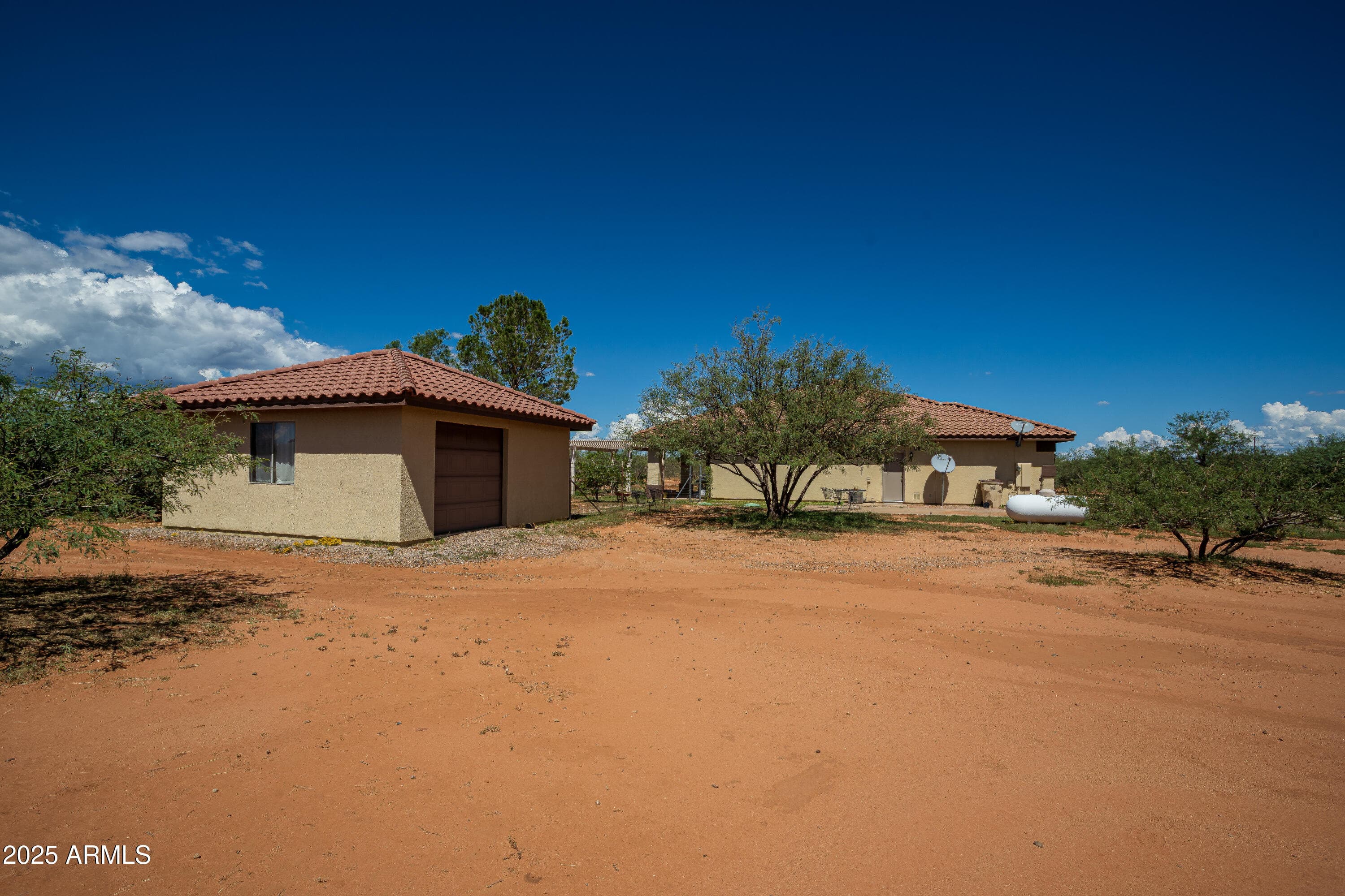 7072 S RIDLING DR - See more photos