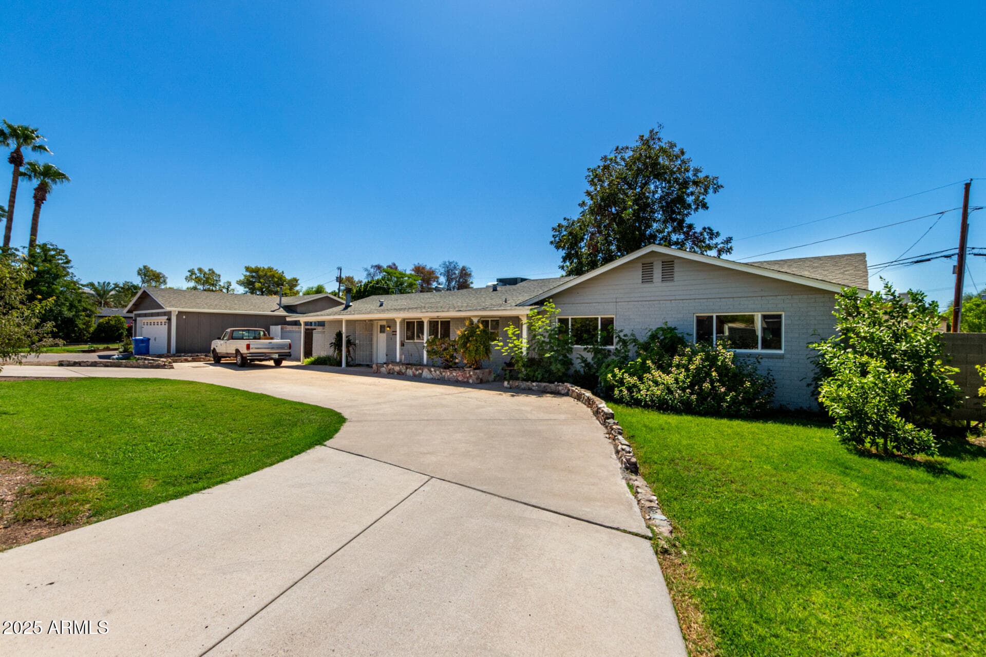 3101 E Campbell Ave — photo 1