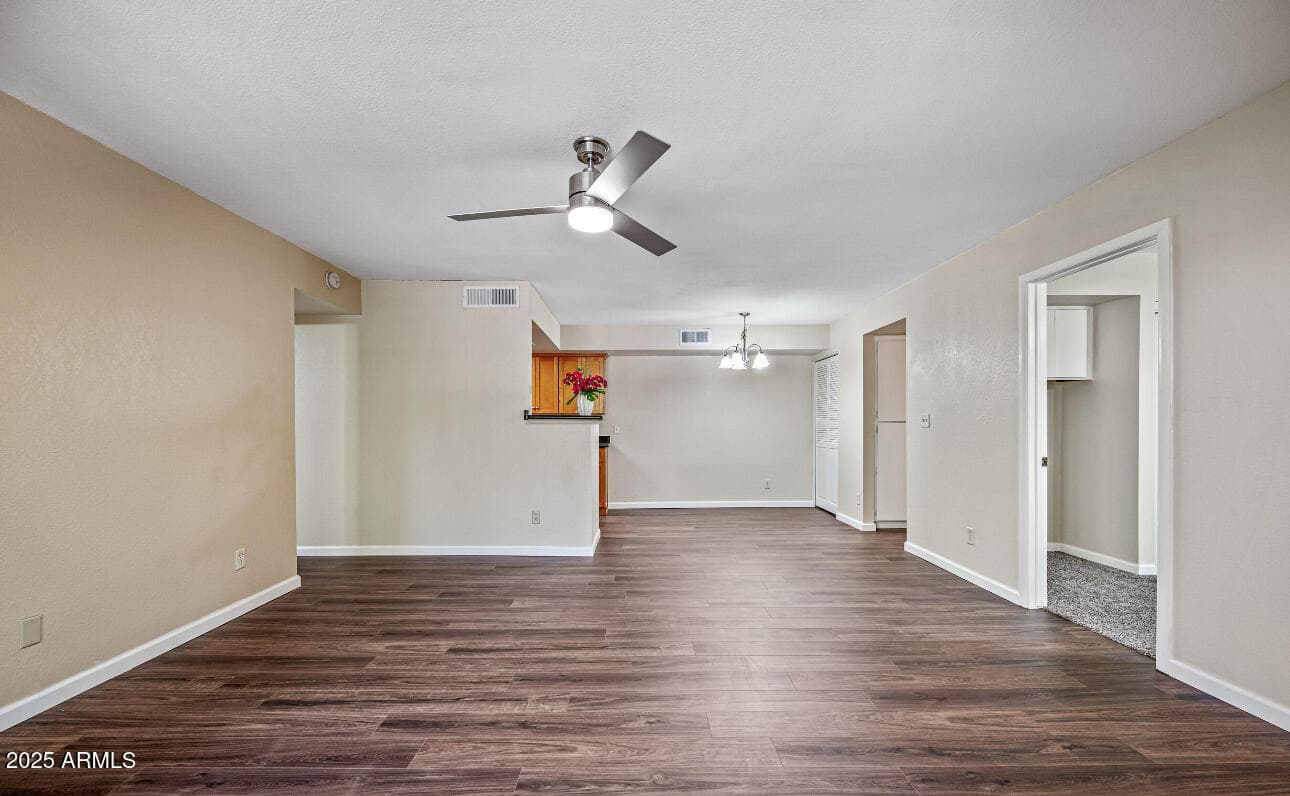 4608 W Maryland Ave 208 — photo 30