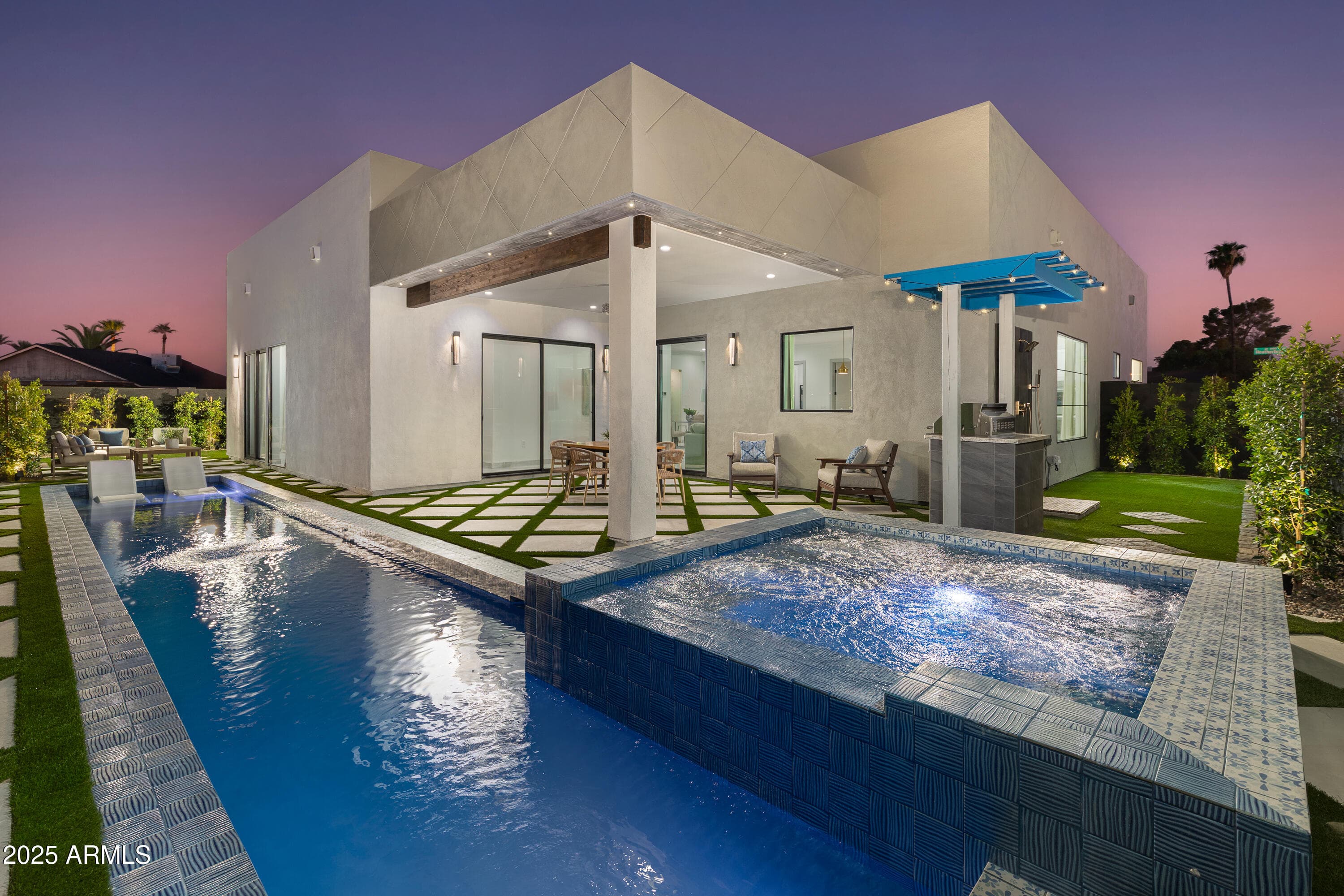 8402 E Heatherbrae Dr — photo 2