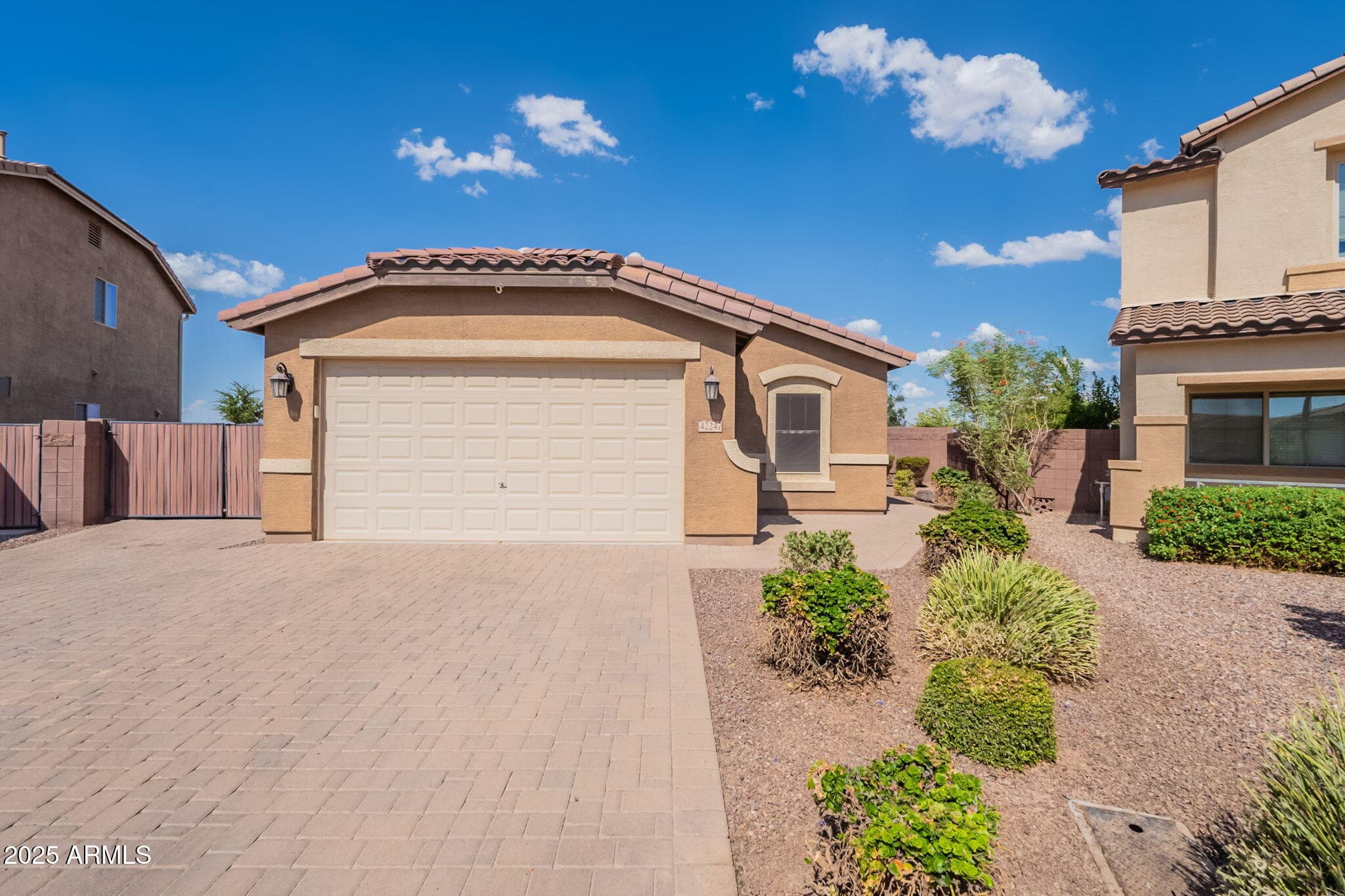 42247 N Tulip Tree St — photo 2