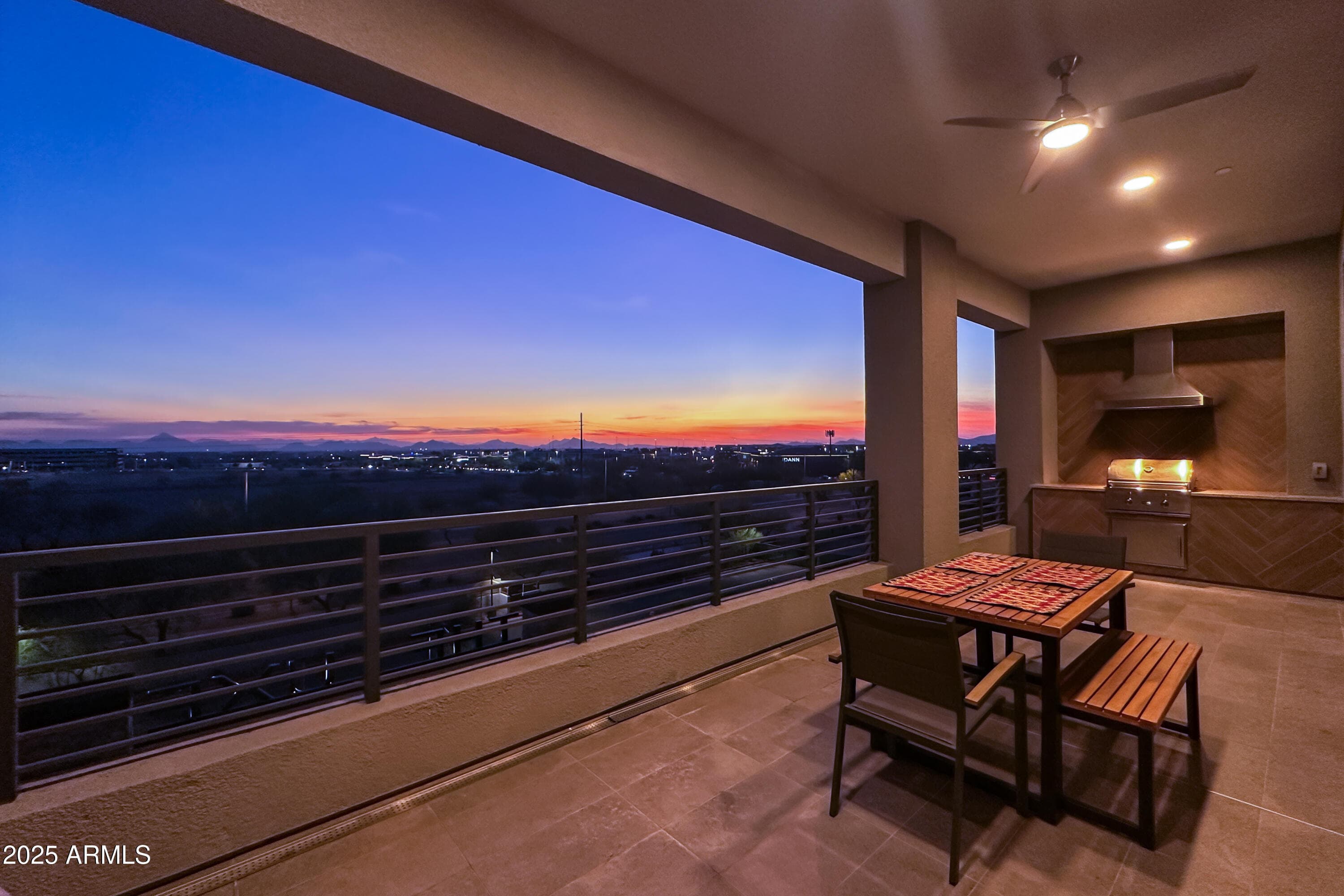 5250 E Deer Valley Dr 403 — photo 1