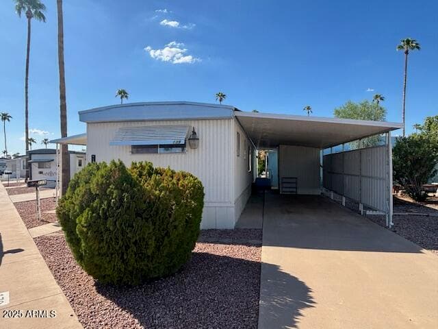 4065 E UNIVERSITY DR - Photo 1