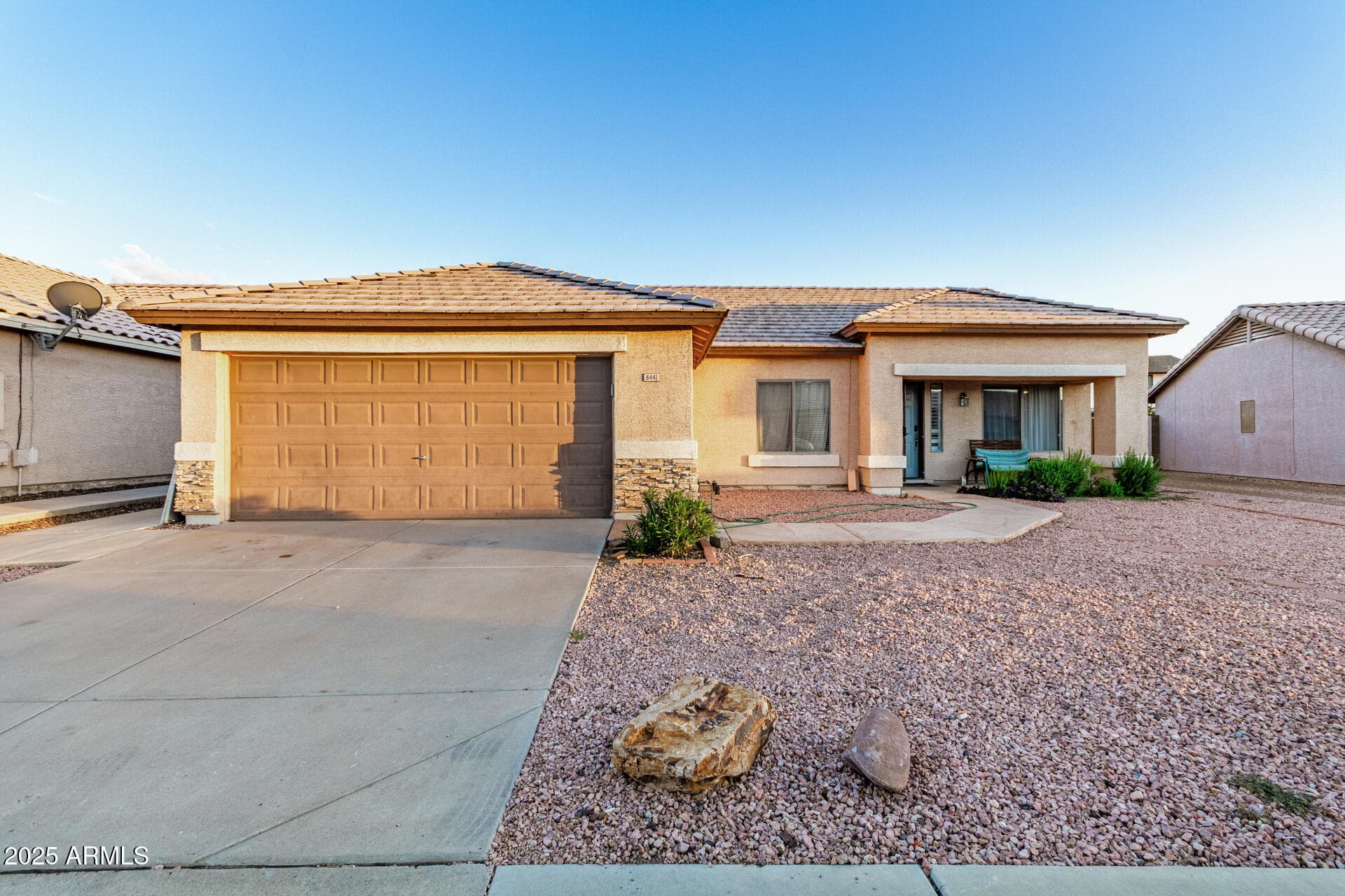 8441 W Minnezona Ave — photo 1