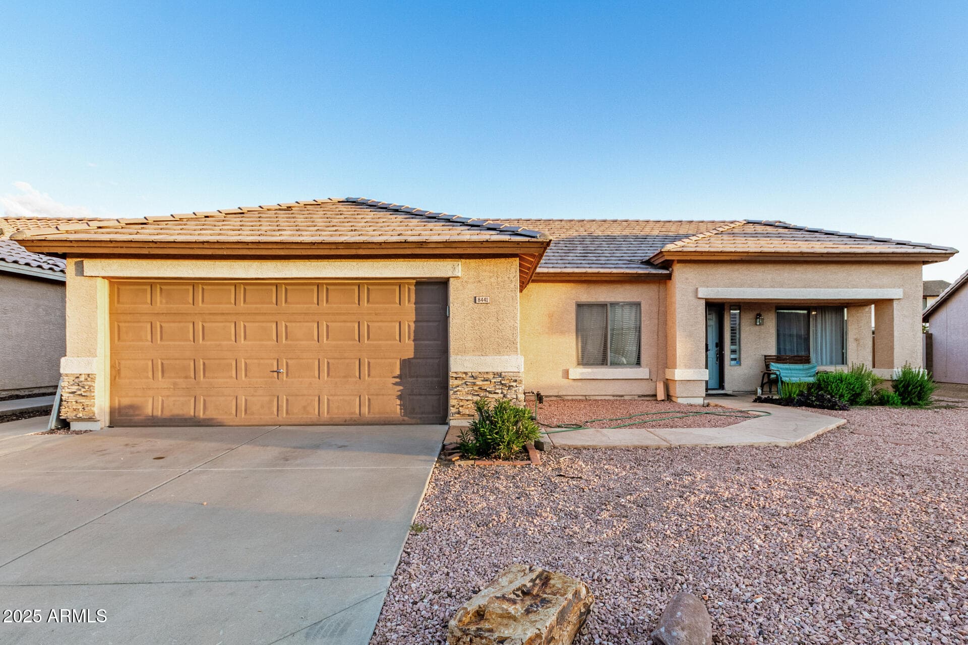 8441 W Minnezona Ave — photo 2