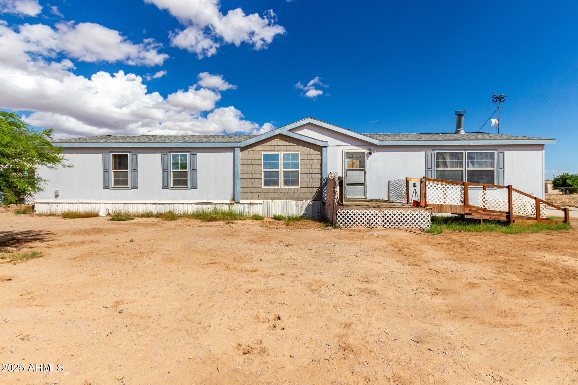 51606 W MAYER BLVD - Photo 2