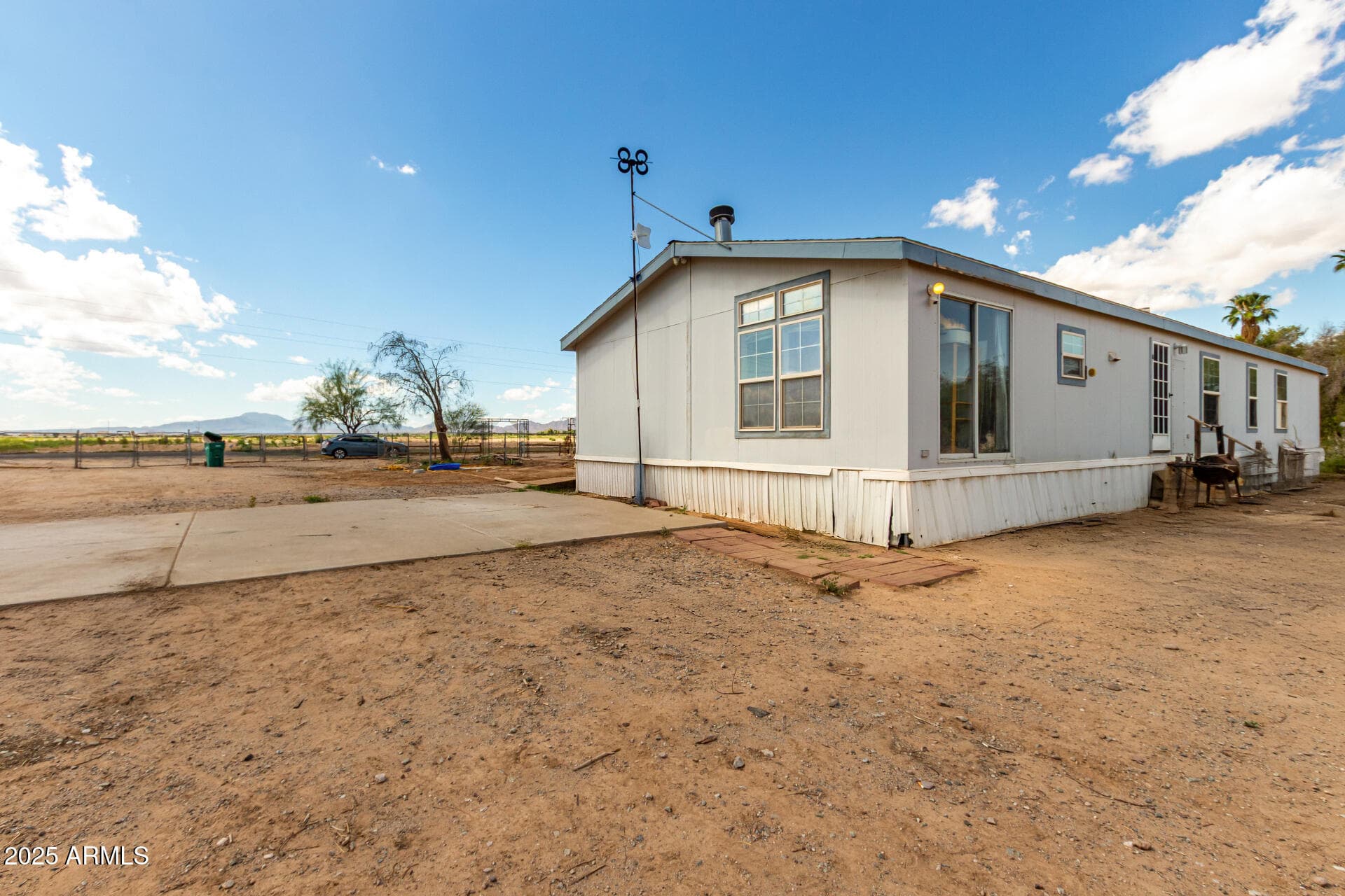 51606 W MAYER BLVD - Photo 29