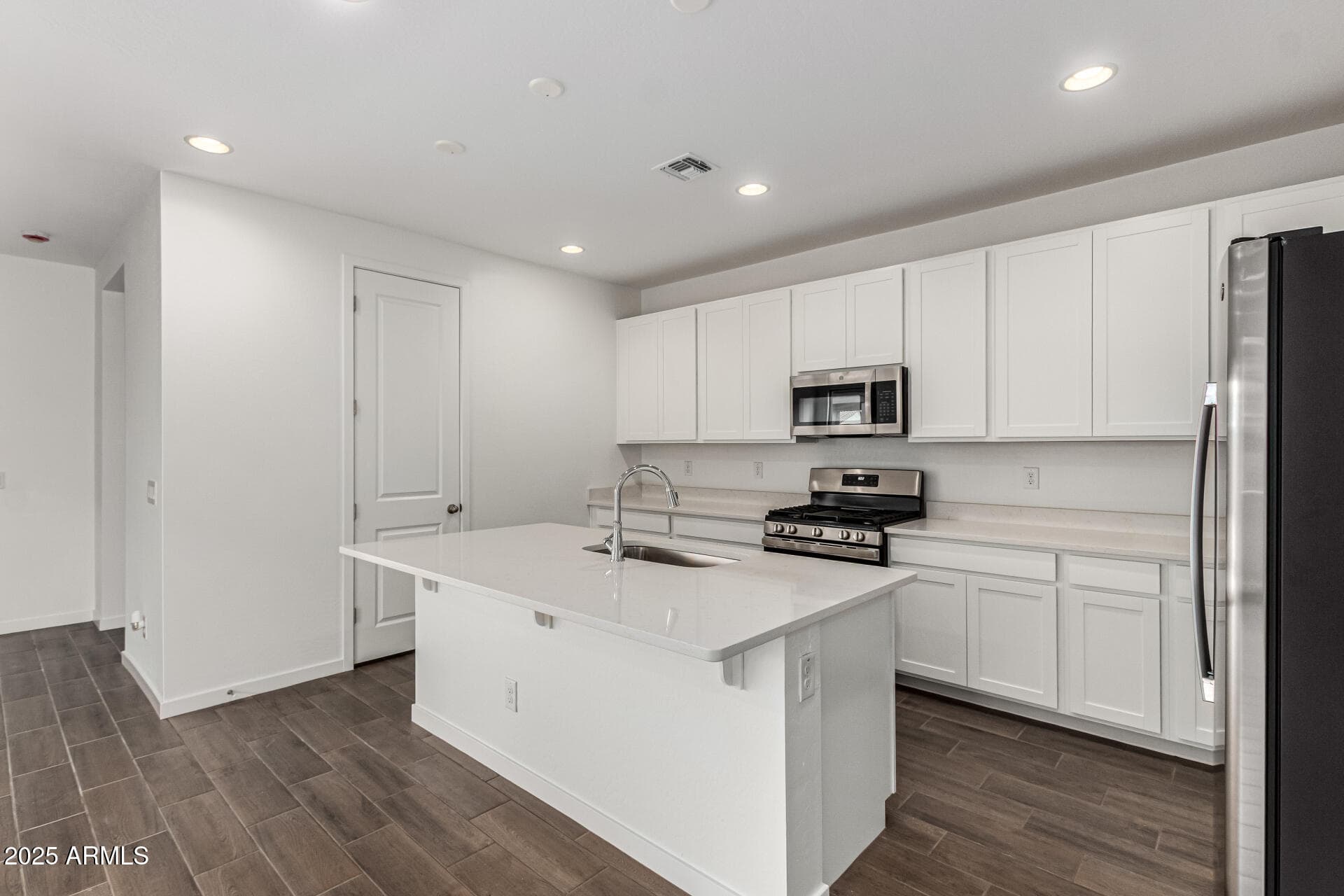 40484 W RIO GRANDE DR - Photo 3