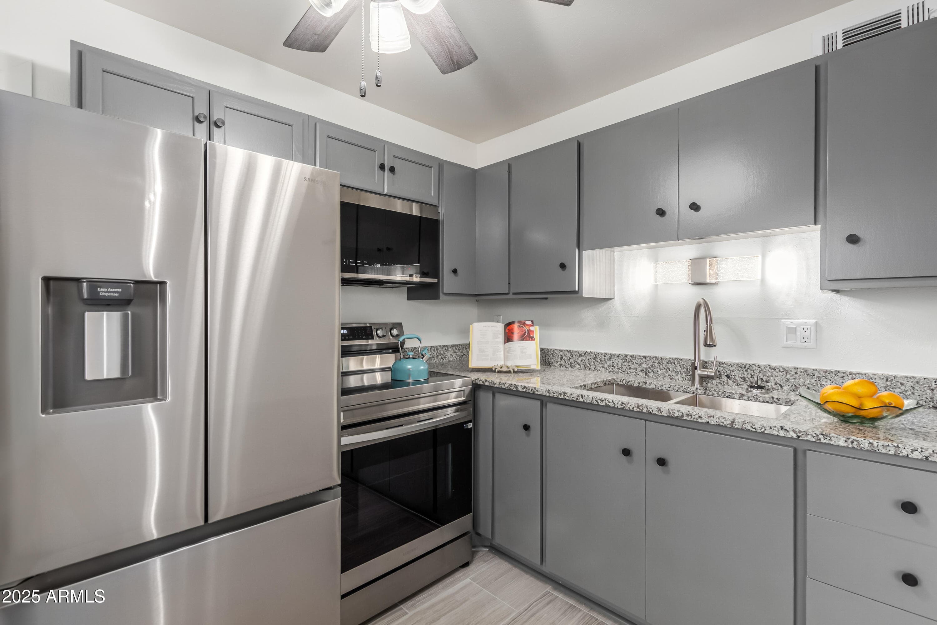 2608 W BERRIDGE LN - Photo 3