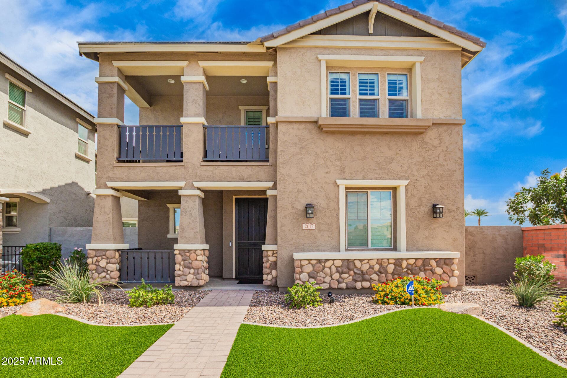 2617 S Entwistle St — photo 2