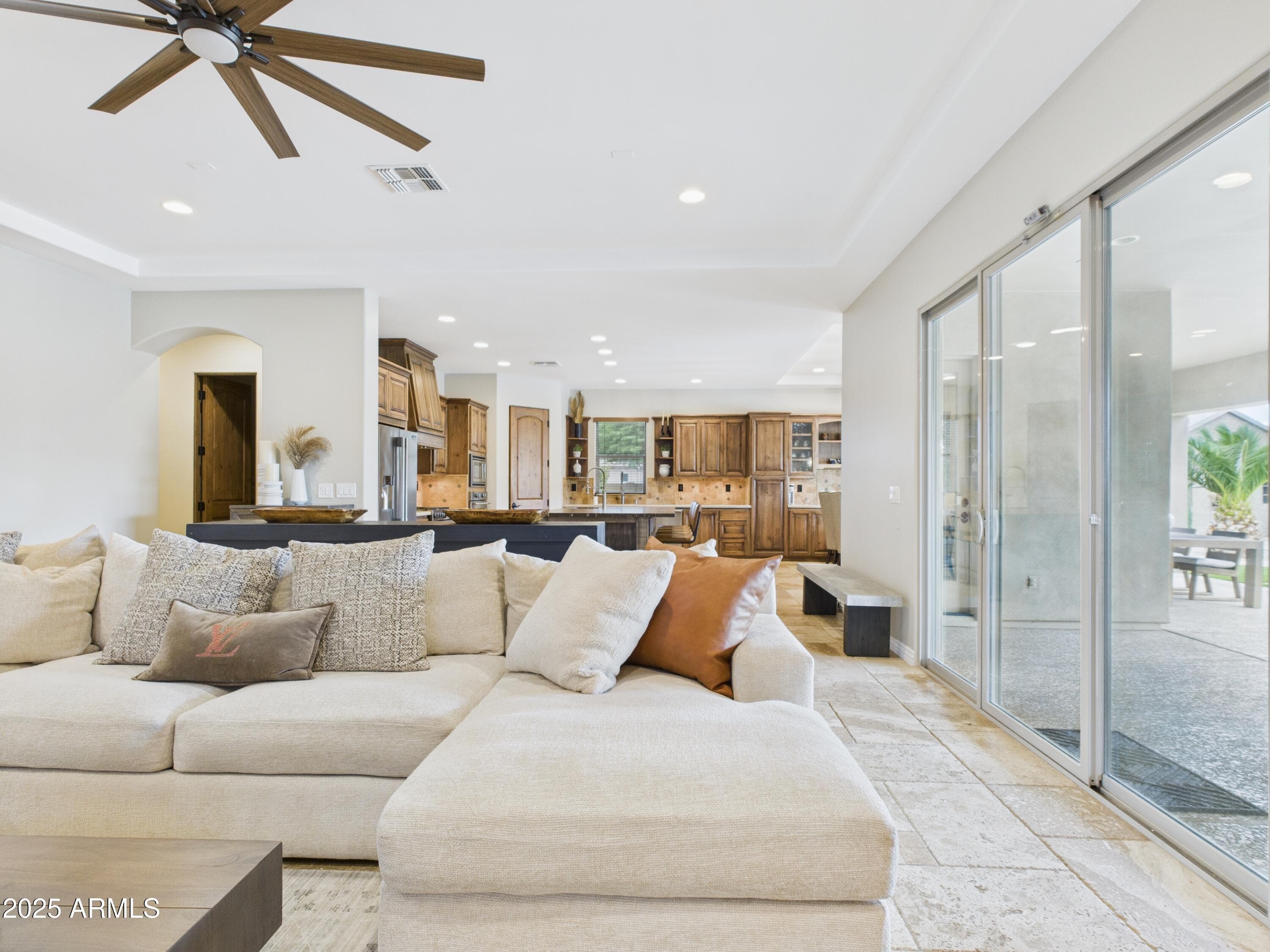 806 W Desert Ranch Rd — photo 37