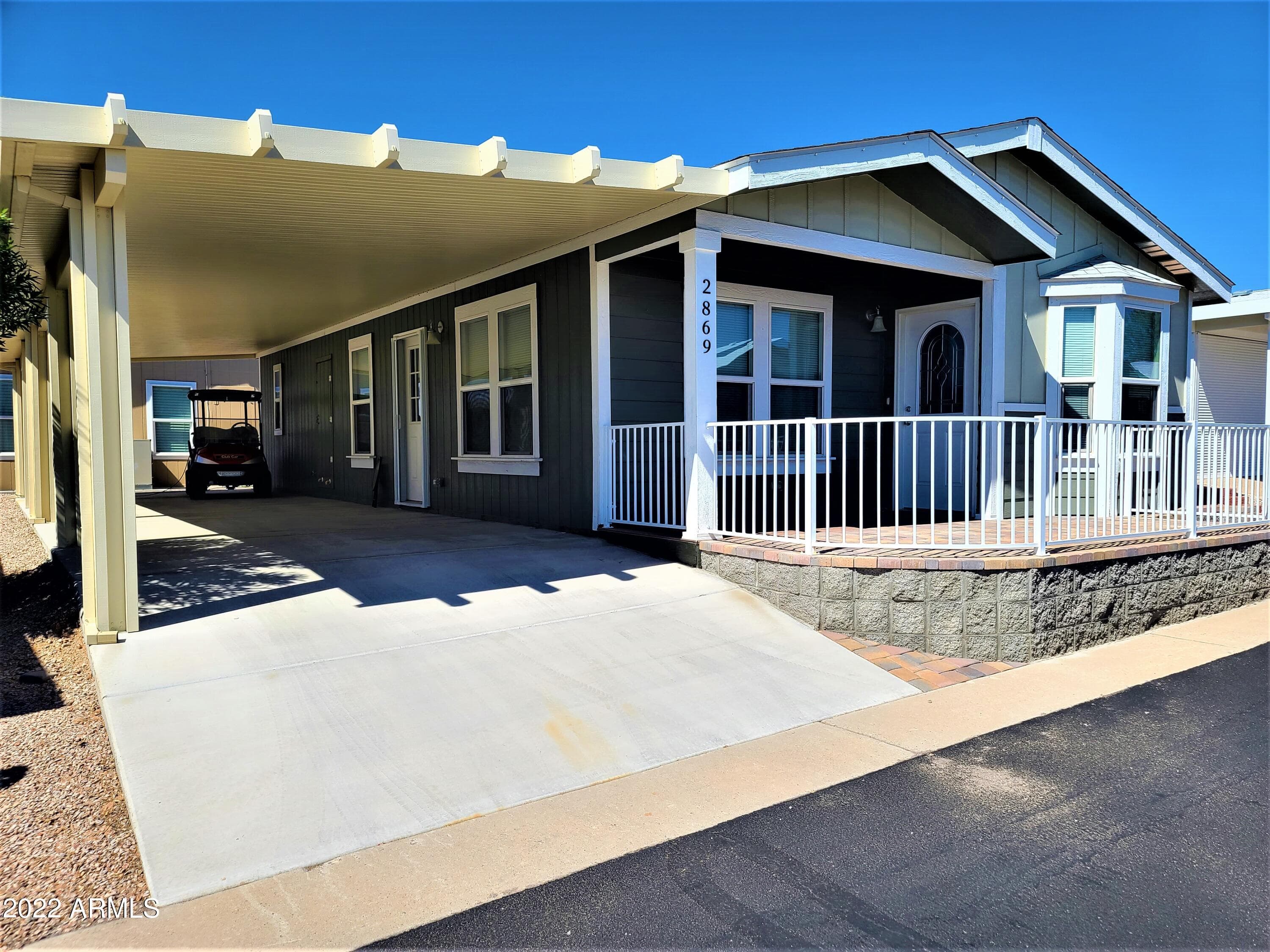 650 N Hawes Rd 2869 — photo 1