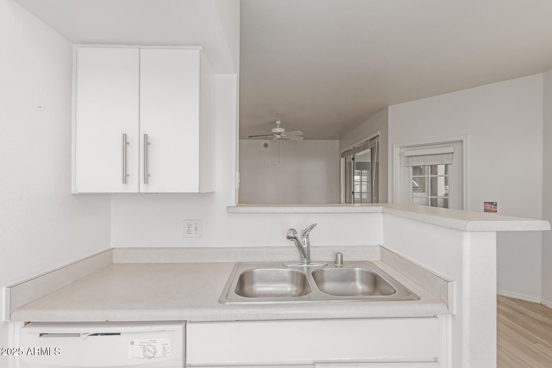 3302 N 7TH ST - Photo 3