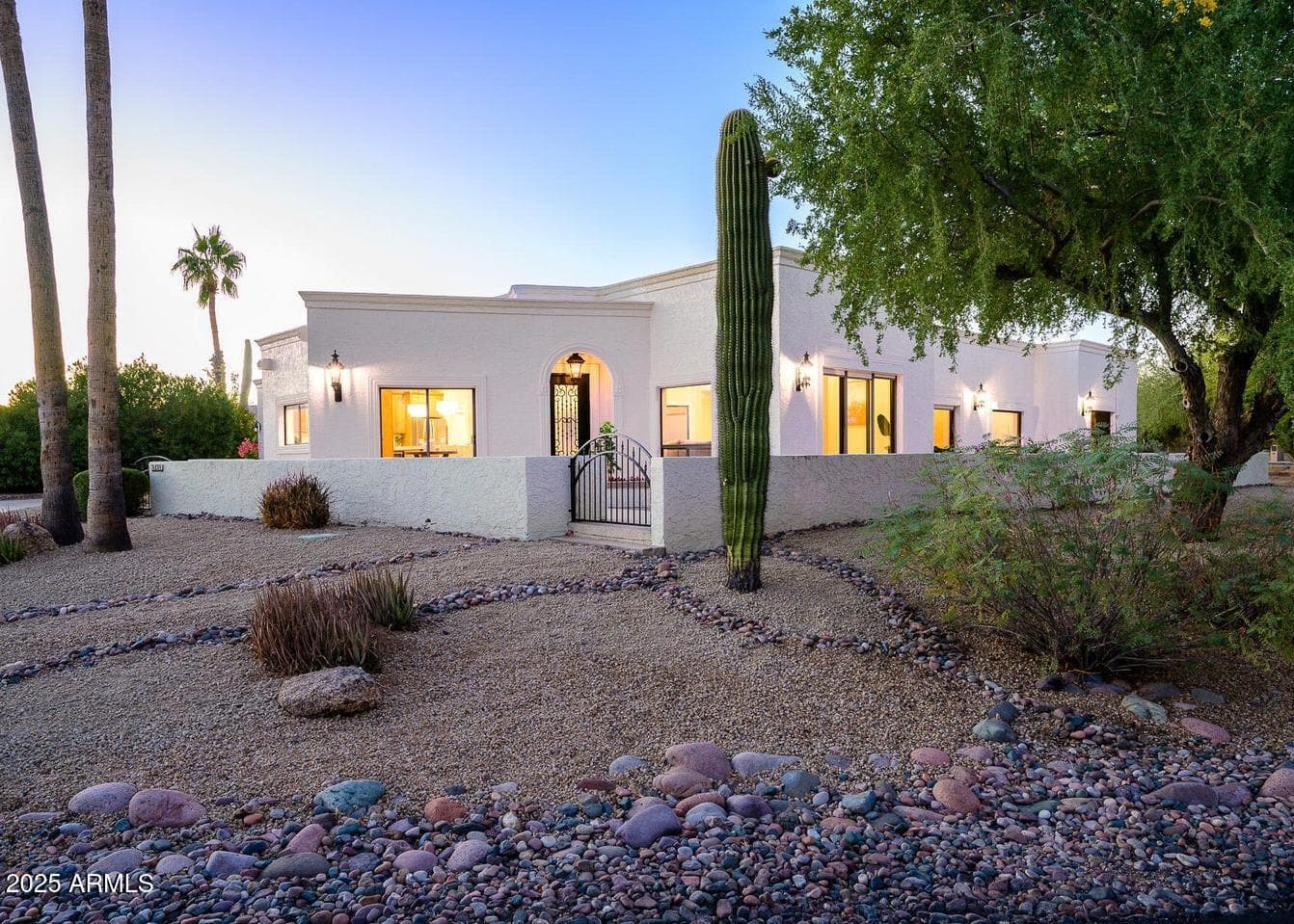 18418 E Horseshoe Circle — photo 1