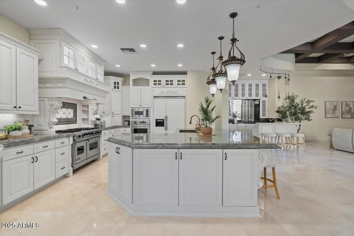 4037 N Pinnacle Hills Circle — photo 2