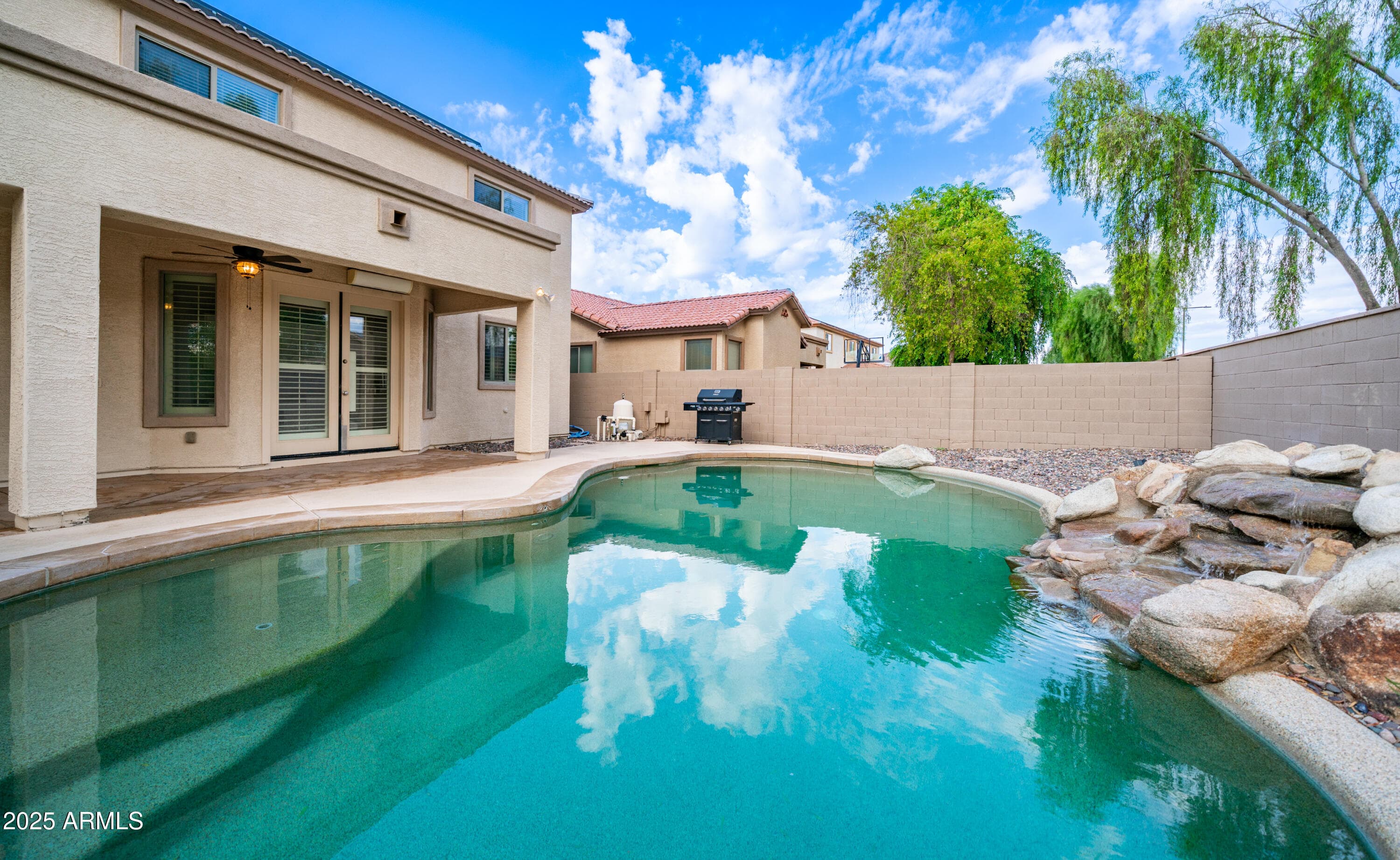 15654 W YUCATAN DR - Photo 4