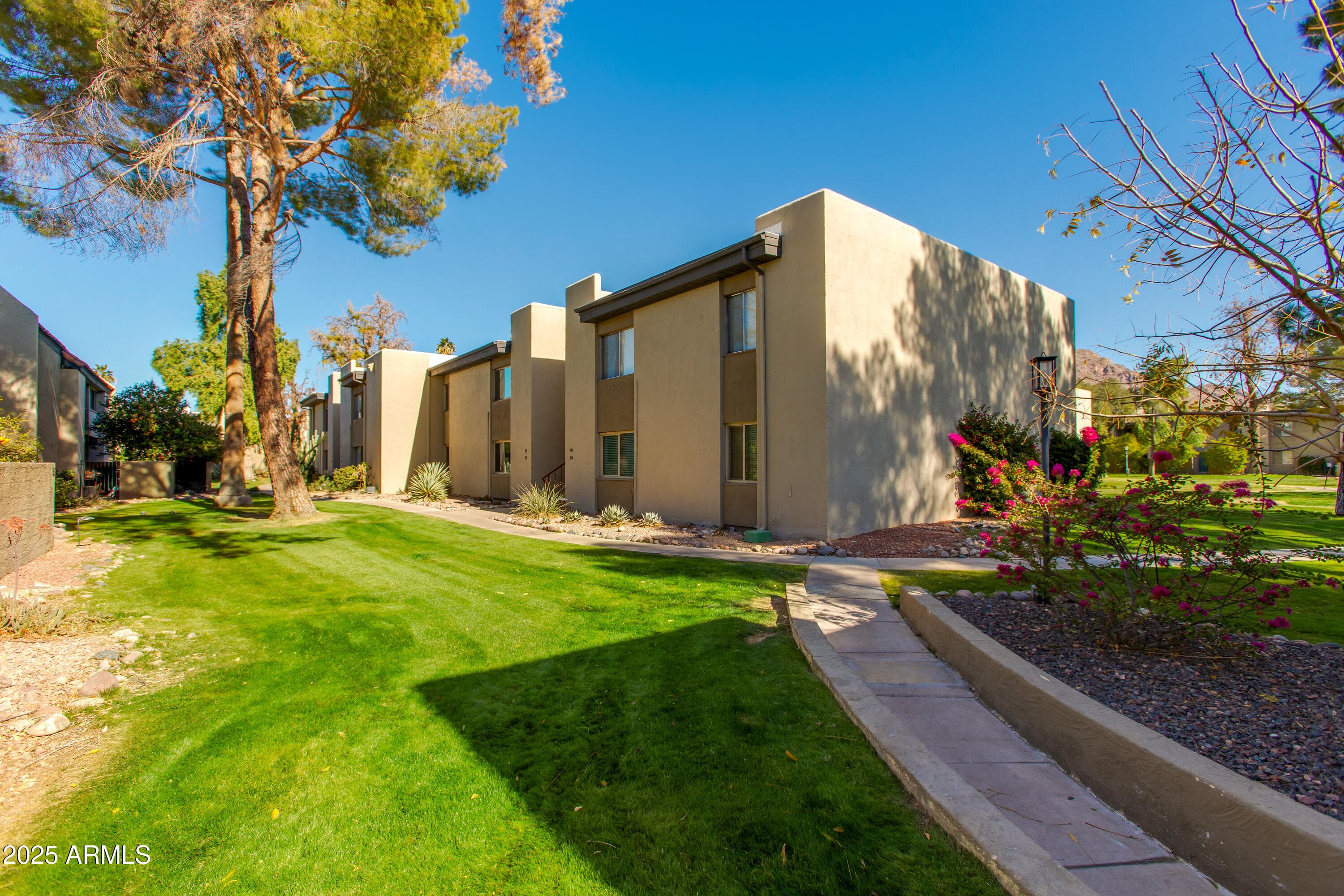 4201 E Camelback Rd 34 — photo 1