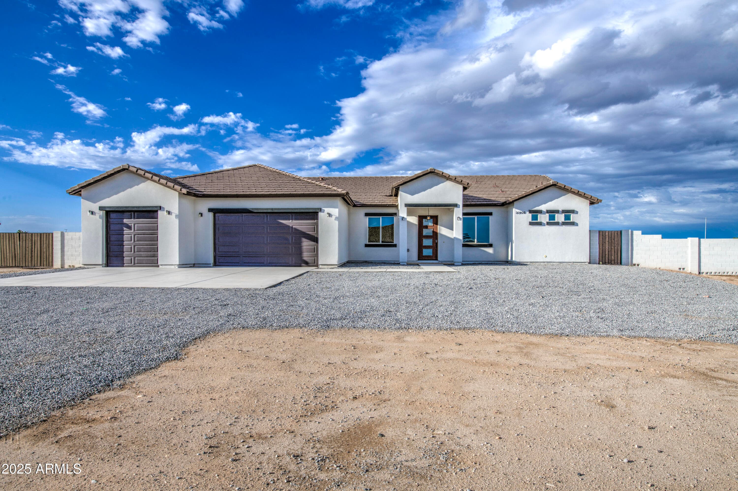 22538 W PECAN RD - Photo 3