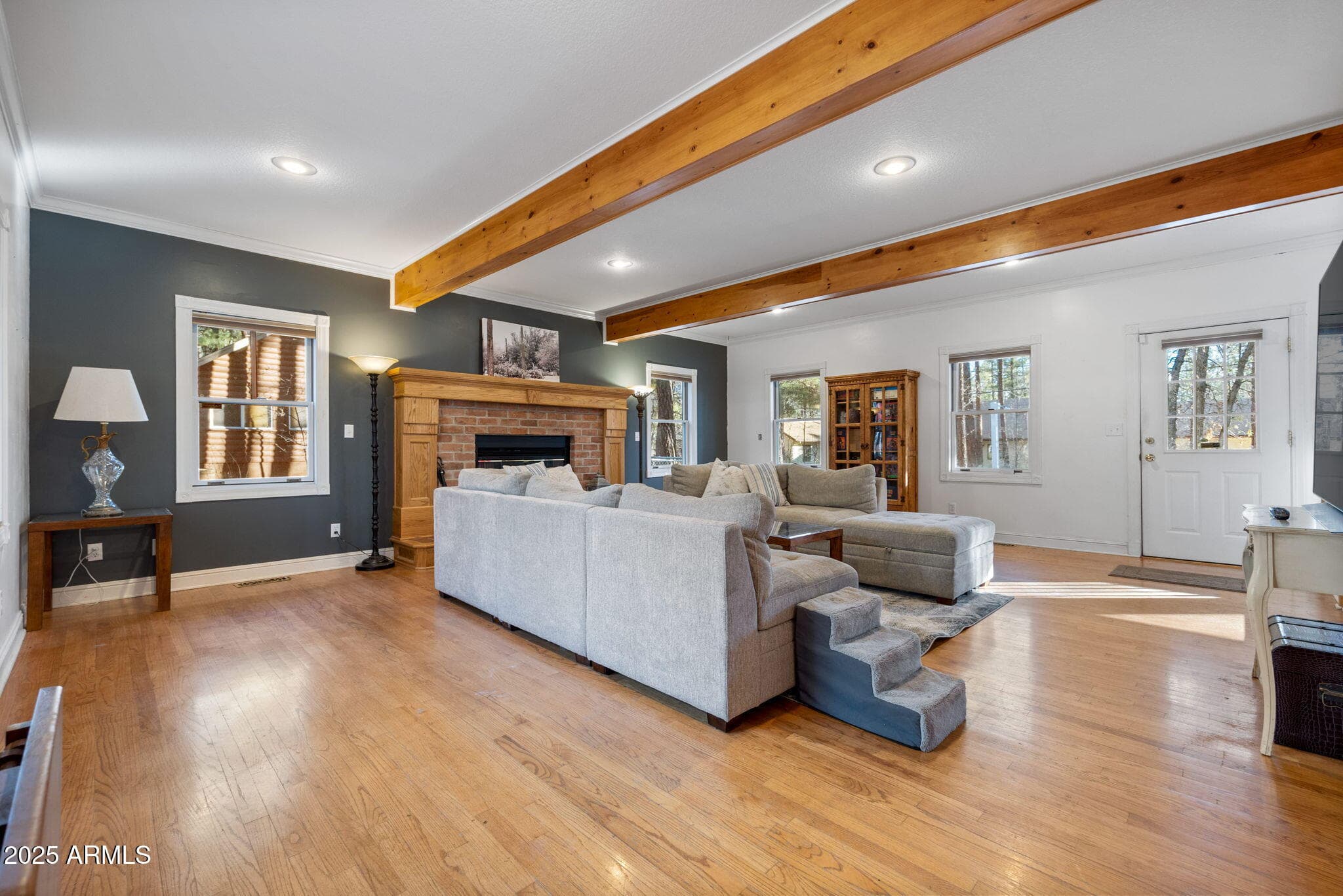 625 E Woodland Lake Rd — photo 2